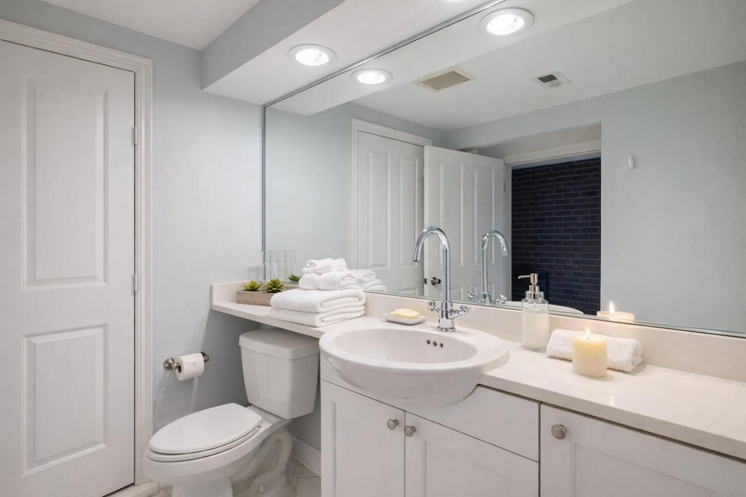 Obsidian 20ft Glass Sauna & Free Parking * Charlotte