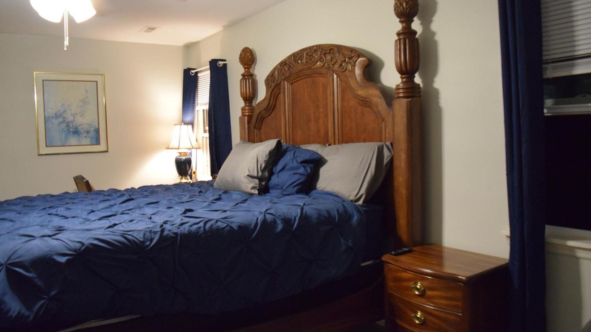 Apartment Mint Hill Mystery Manor *