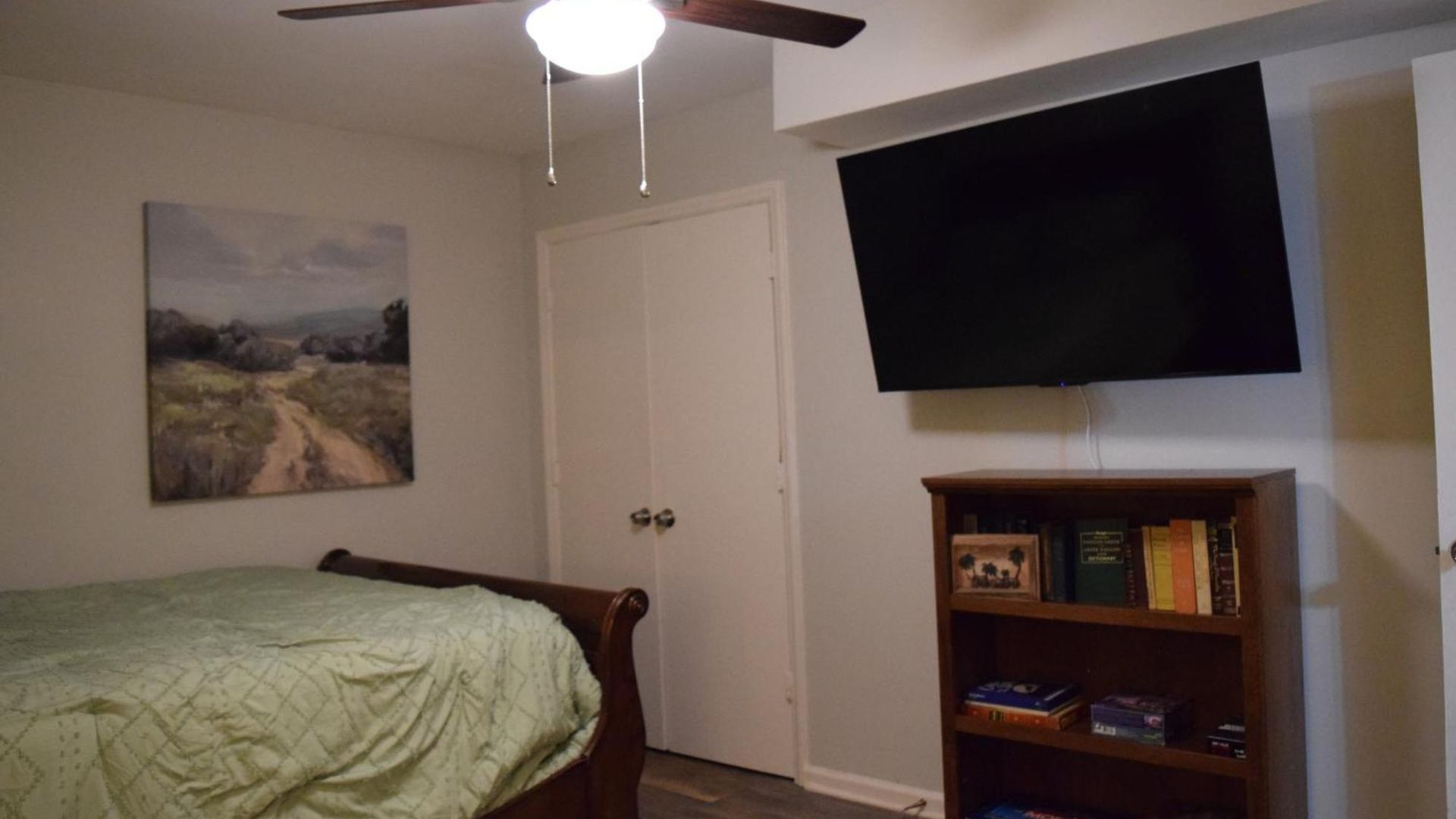 Mint Hill Mystery Manor Apartment *