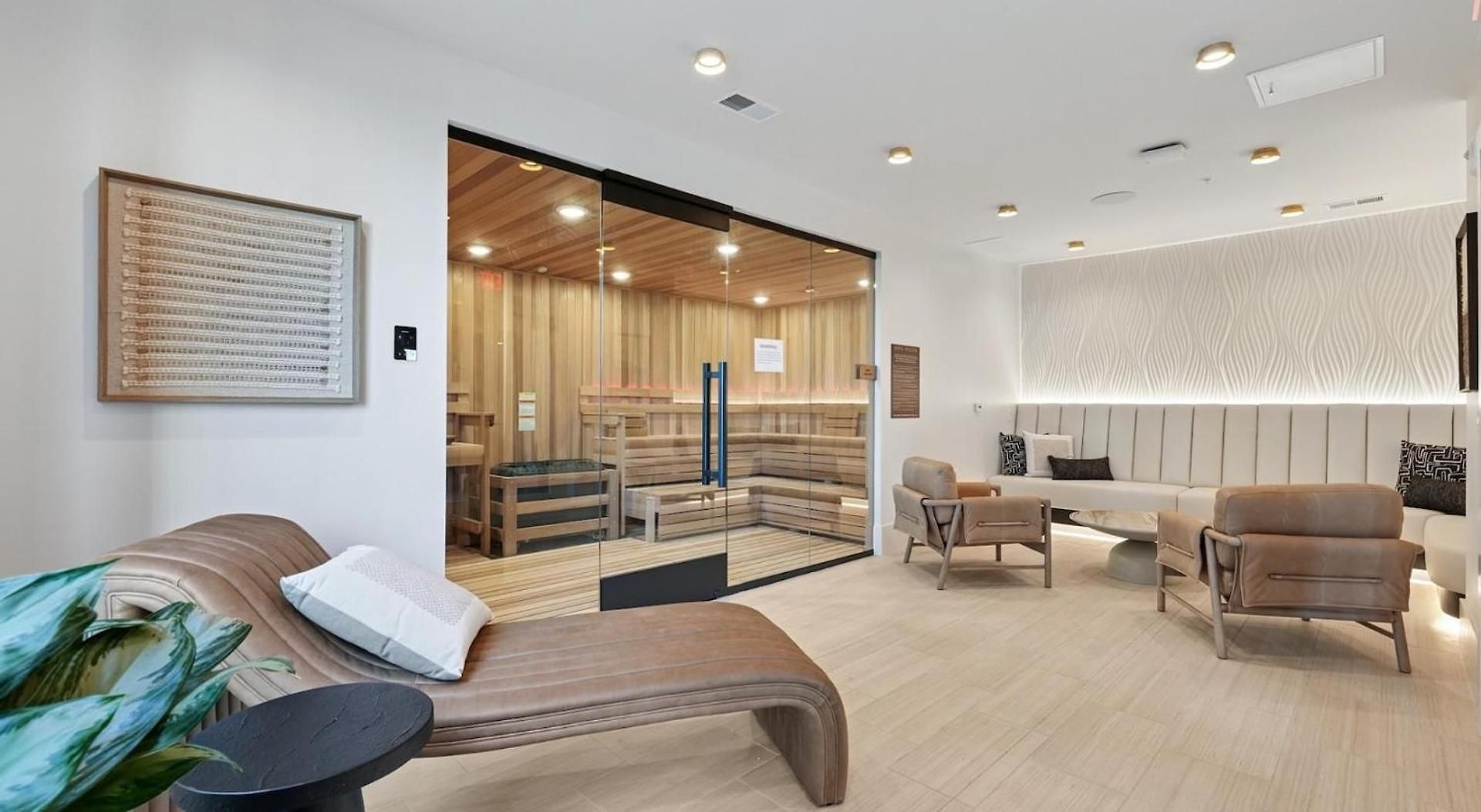 Apartment Landing - Bond On Mint Charlotte