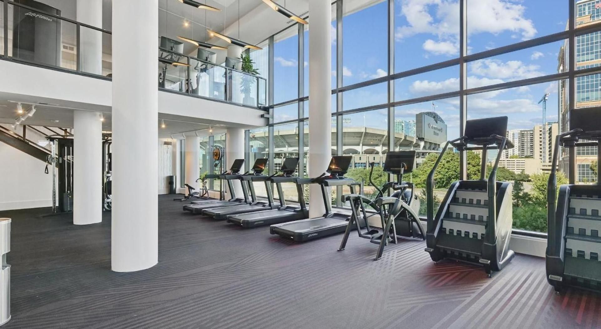 Landing - Bond On Mint Apartment Charlotte
