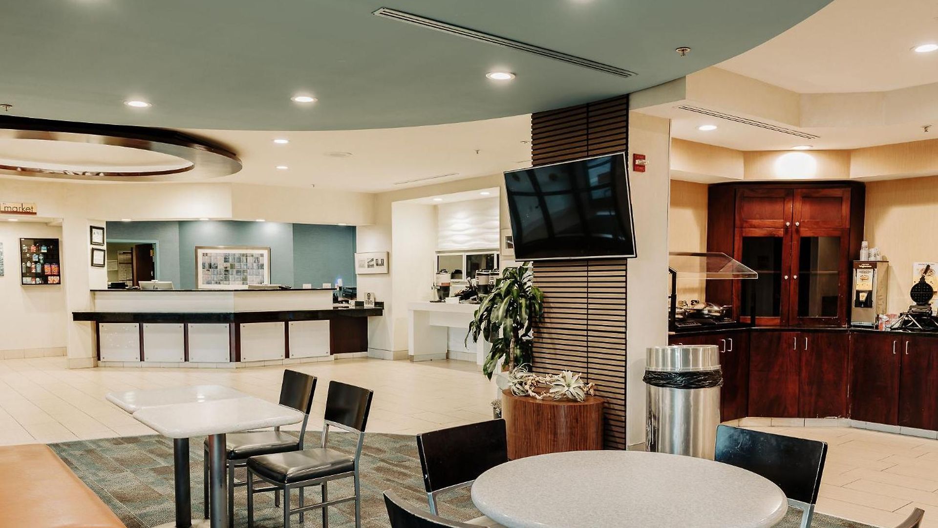 The Beacon Airport By Ihg Hotel 3*
