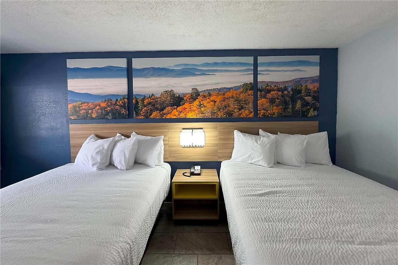 Days By Wyndham Charlotte