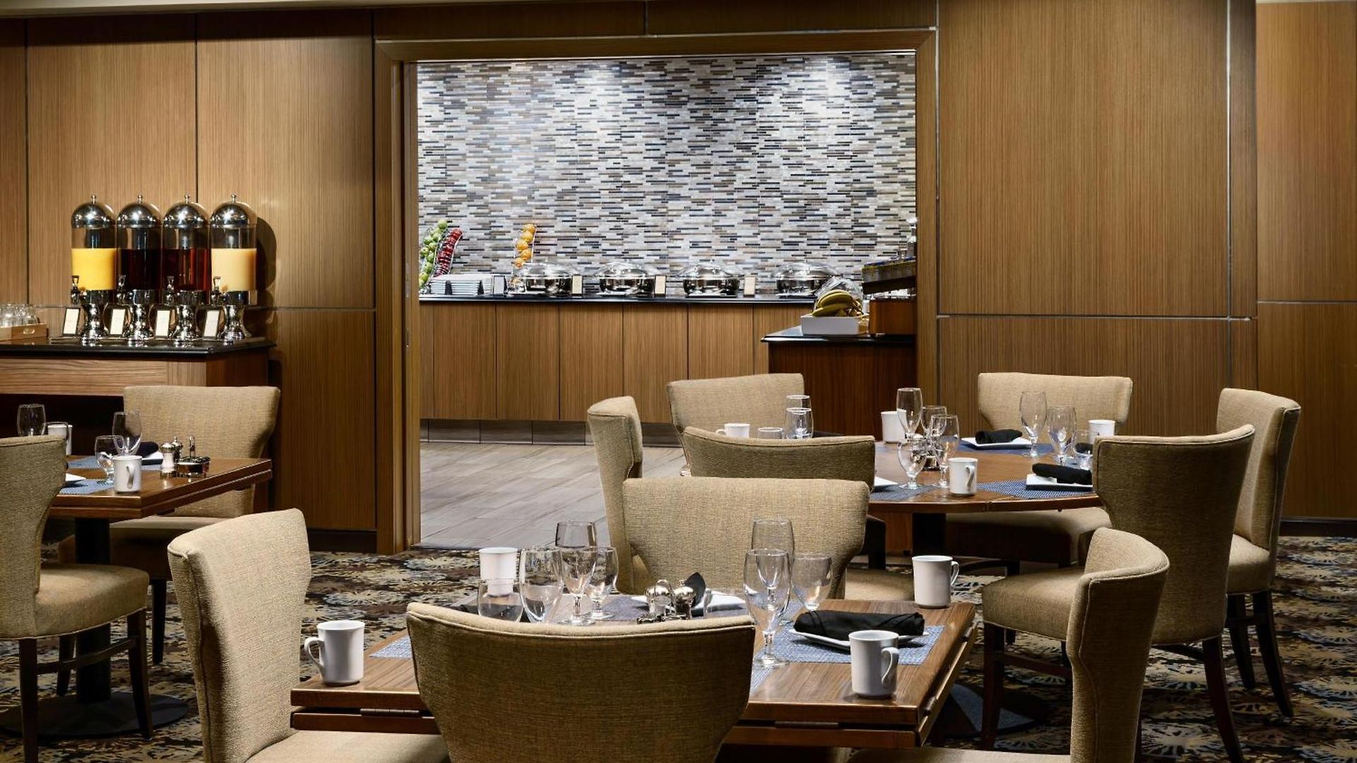 Hilton Place 3* Charlotte