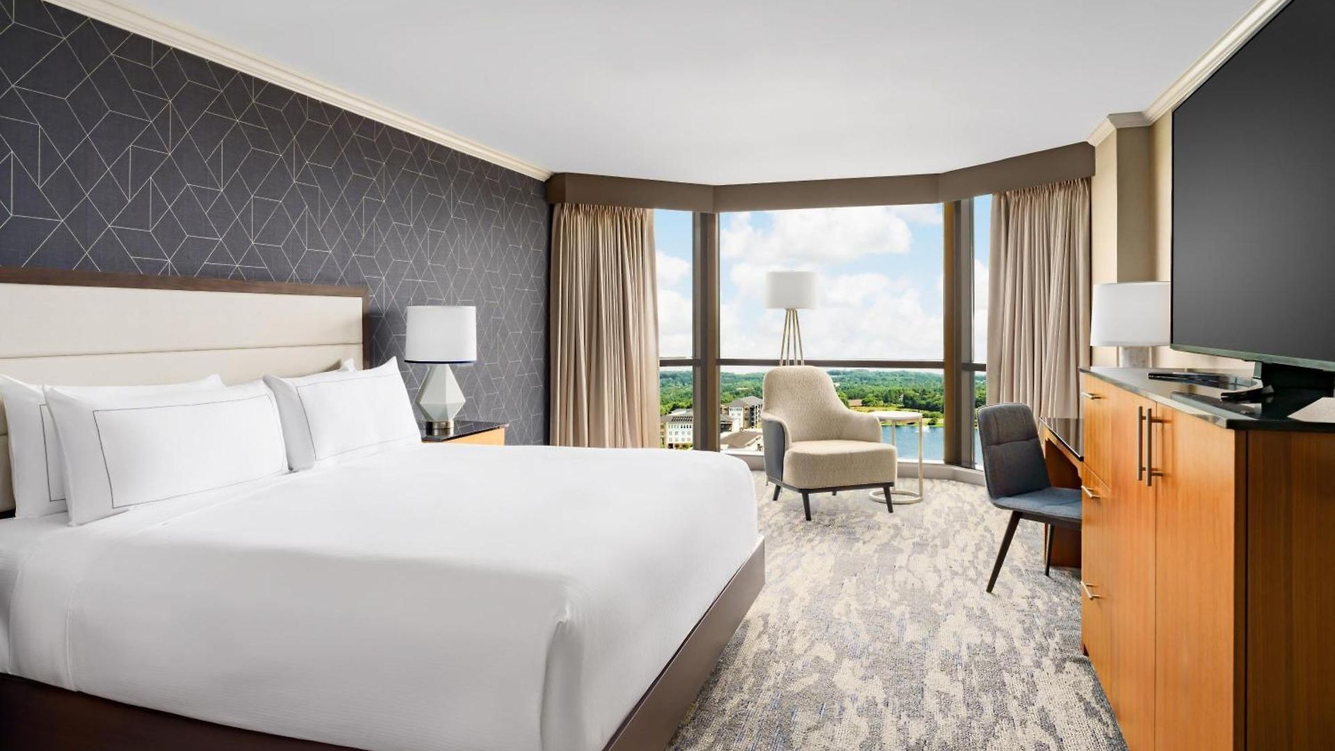 Hilton Place 3*