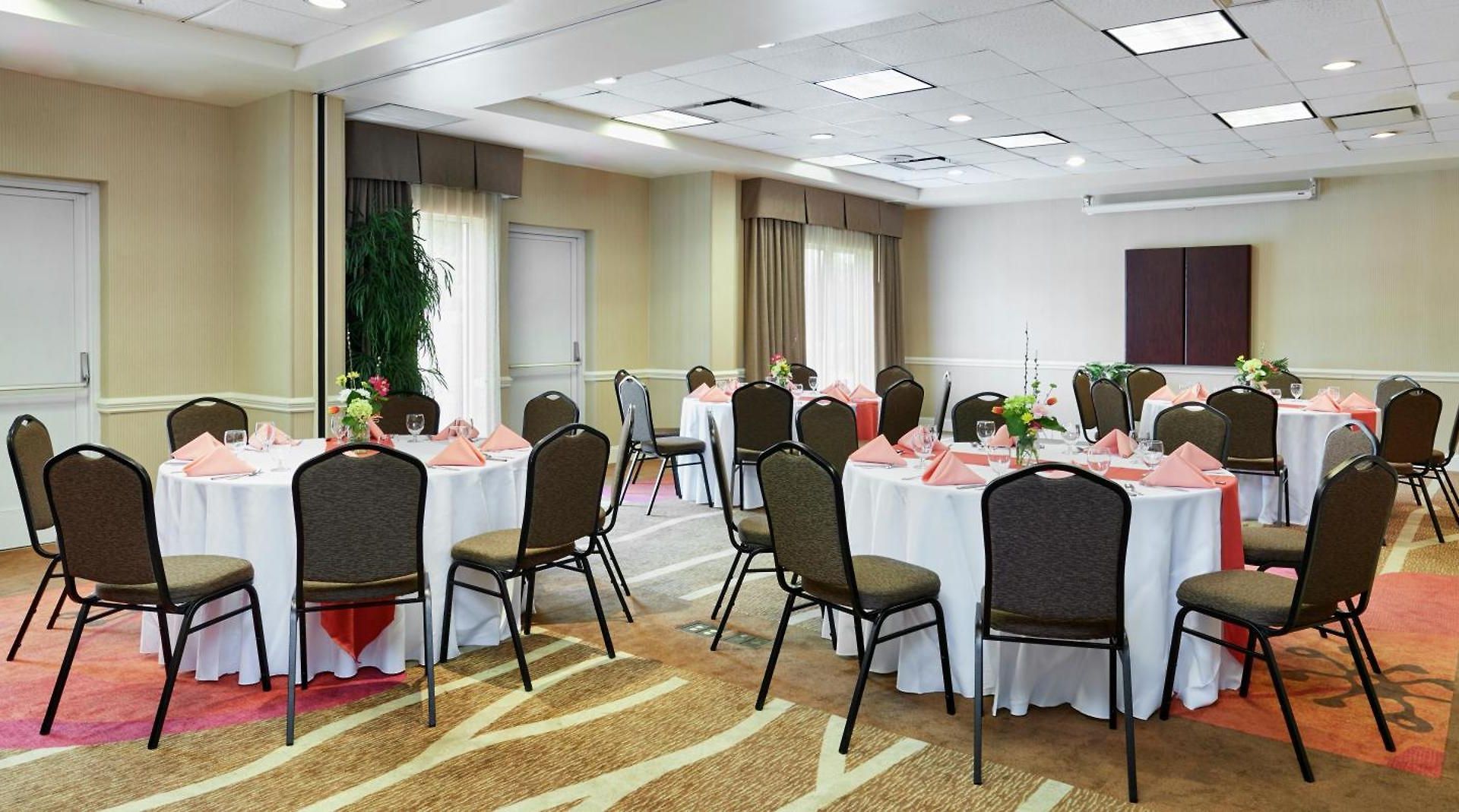 Hilton Garden North 3* Charlotte