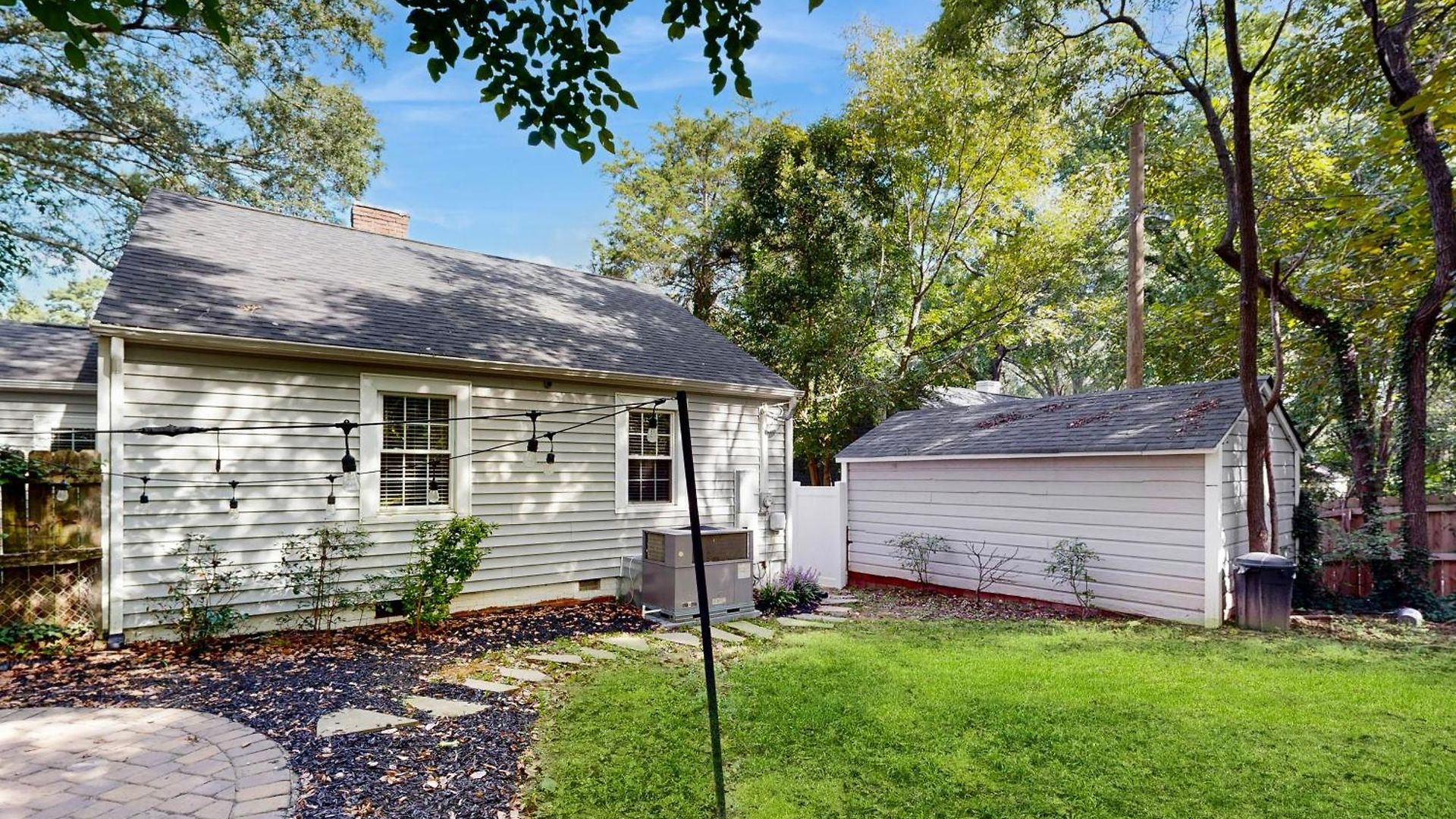 3 Mi To Dtwn Charlotte! Quiet Haven W/ Fenced Yard