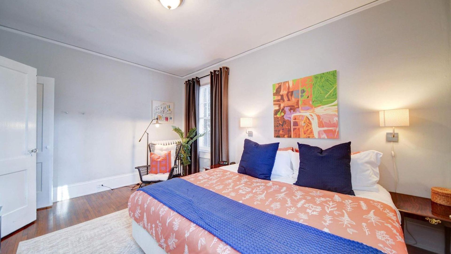 Elegant And Colorful 1br With Covered Porch * Charlotte