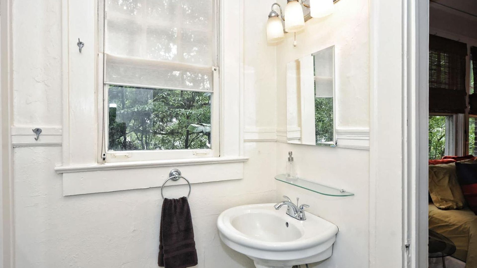Holiday home Contemporary 2br In Myers Park With Screened Porch Charlotte