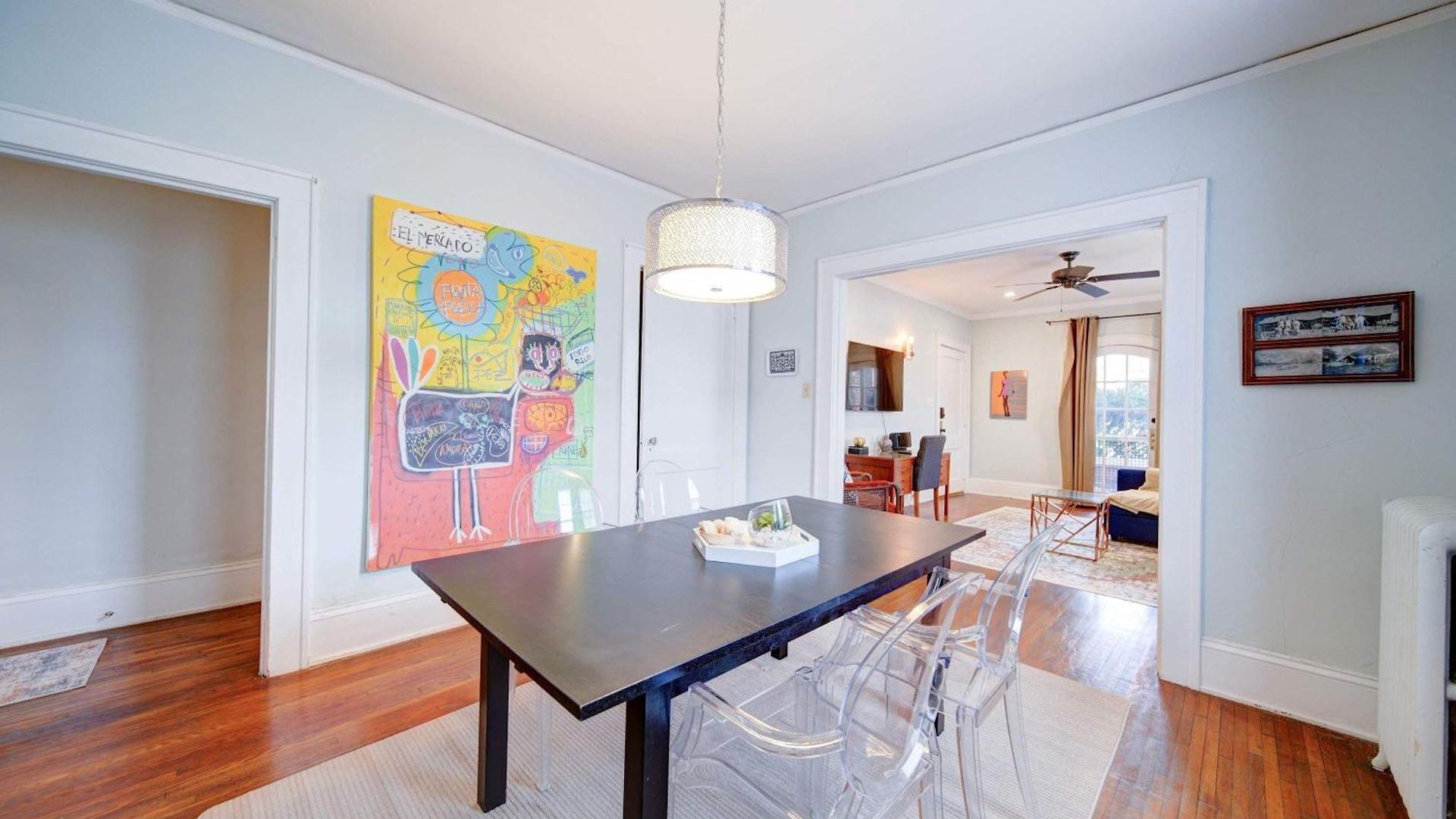 Holiday home Elegant And Colorful 1br With Covered Porch Charlotte