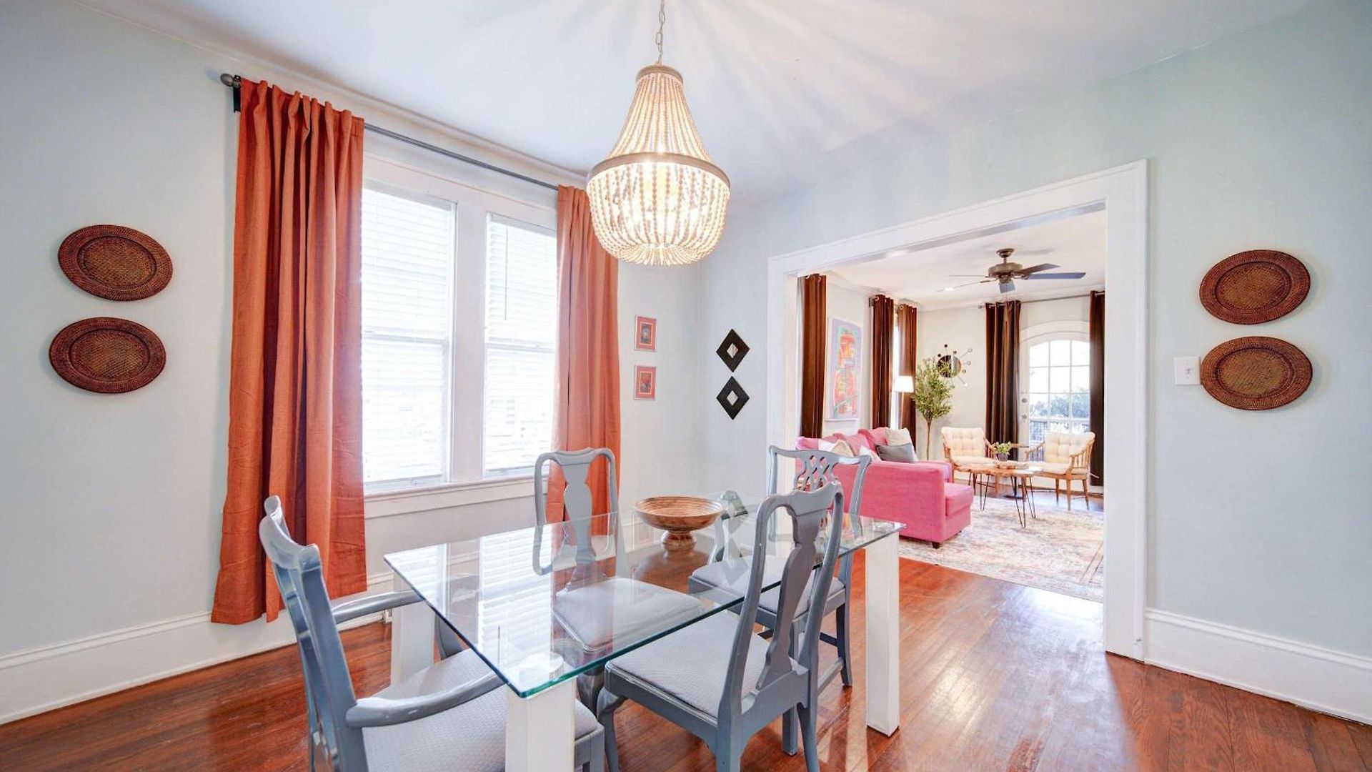 Retro 1br In Elizabeth With Porch & Eclectic Design *