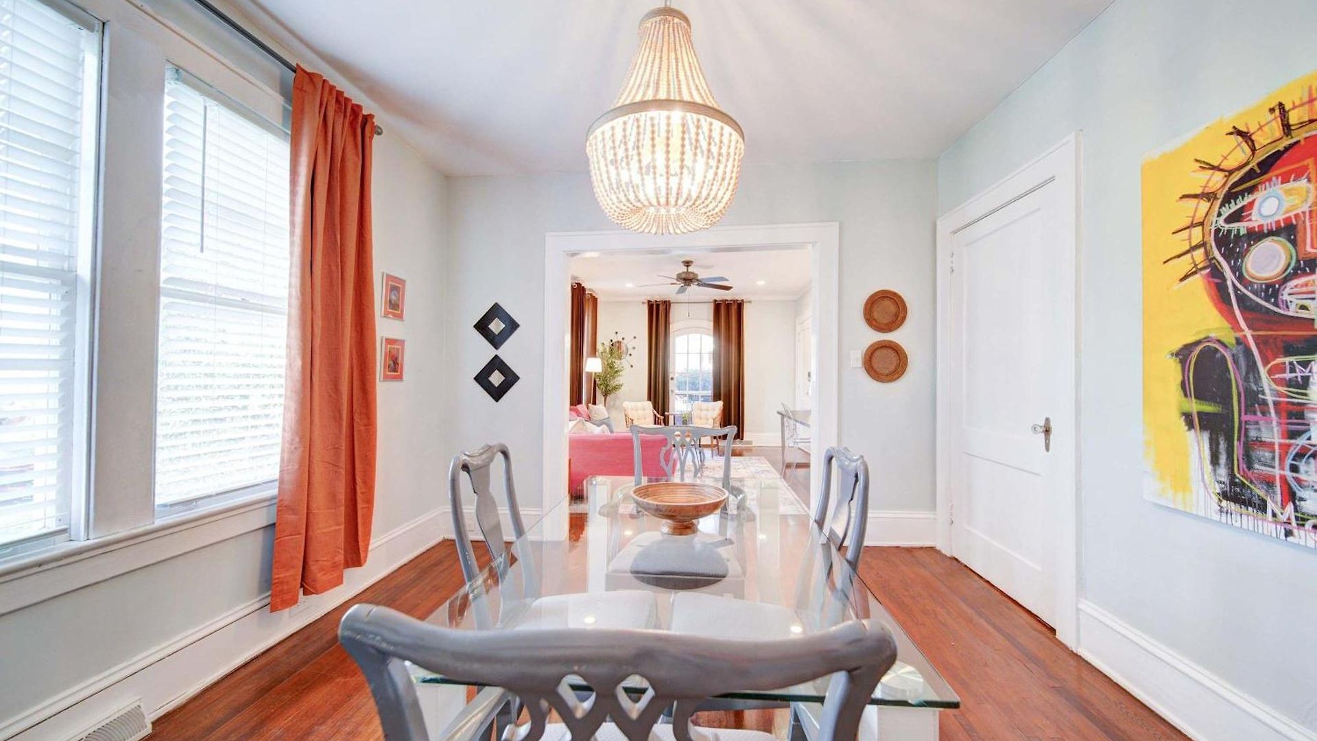 Retro 1br In Elizabeth With Porch & Eclectic Design