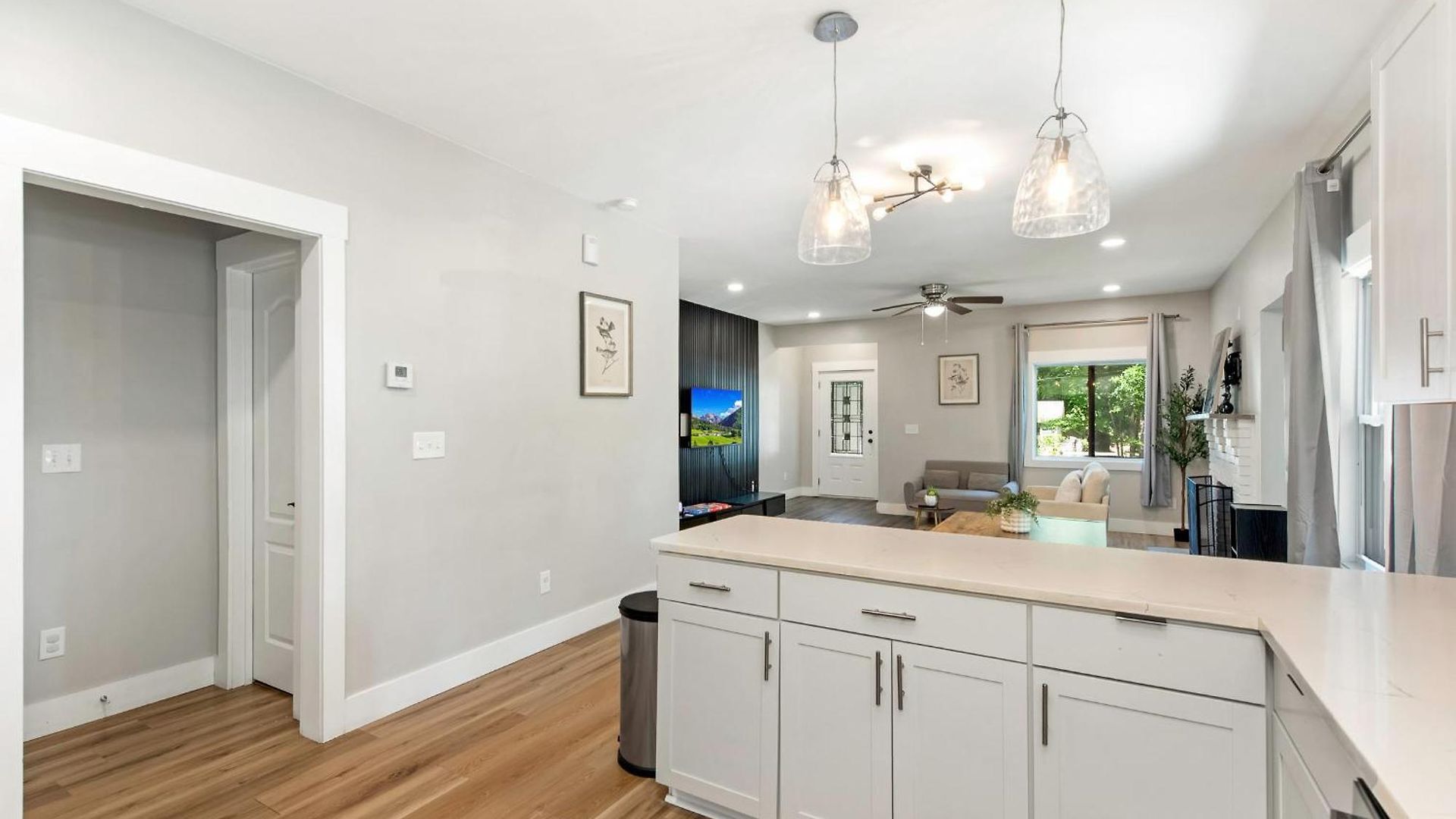 4 Bedroom With Hot Tub, Corn Hole, & Smart Tv! Minutes To Uptown, Airport, Dining And Entertainment - * Charlotte