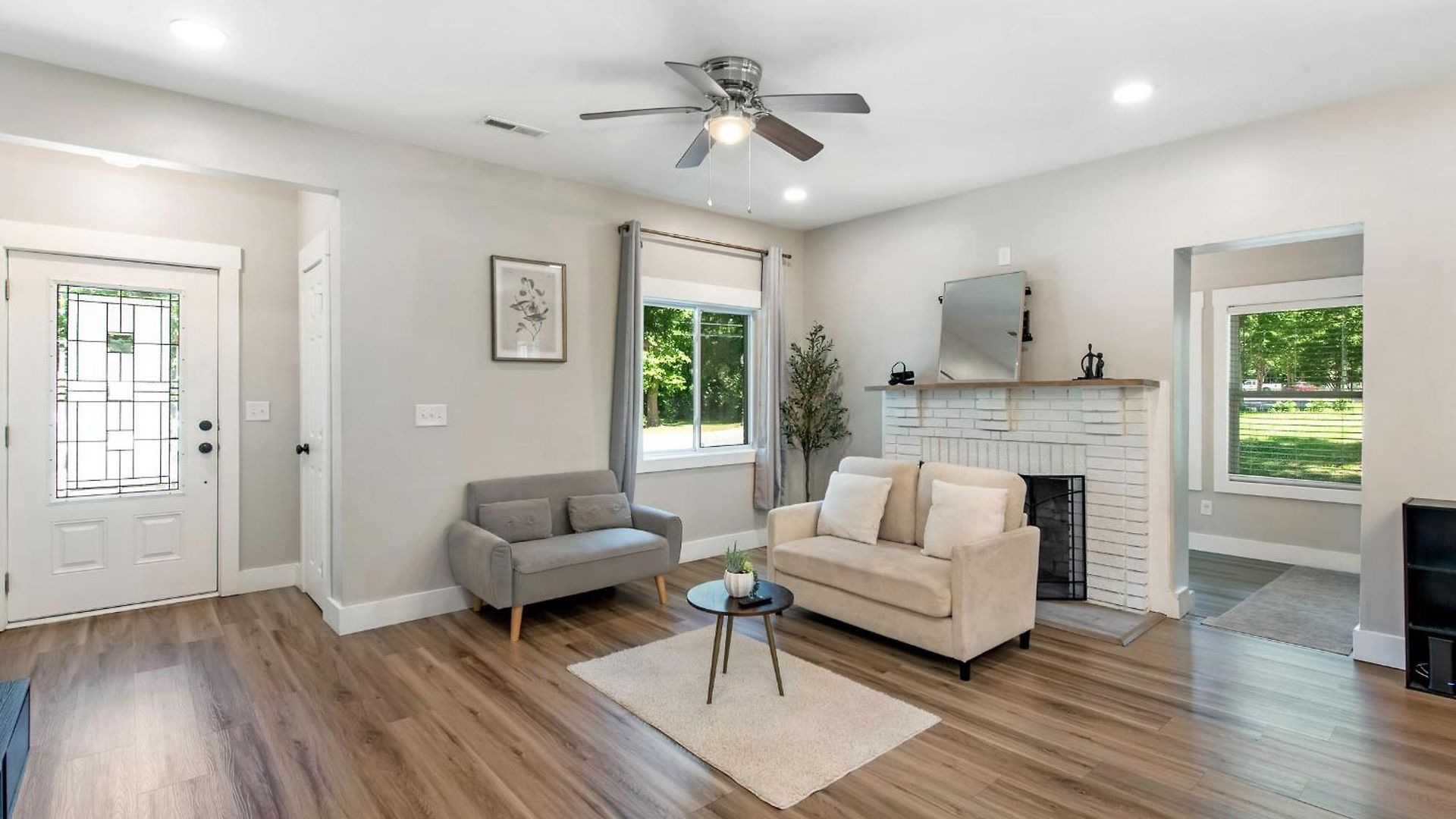 4 Bedroom With Hot Tub, Corn Hole, & Smart Tv! Minutes To Uptown, Airport, Dining And Entertainment - Holiday home Charlotte