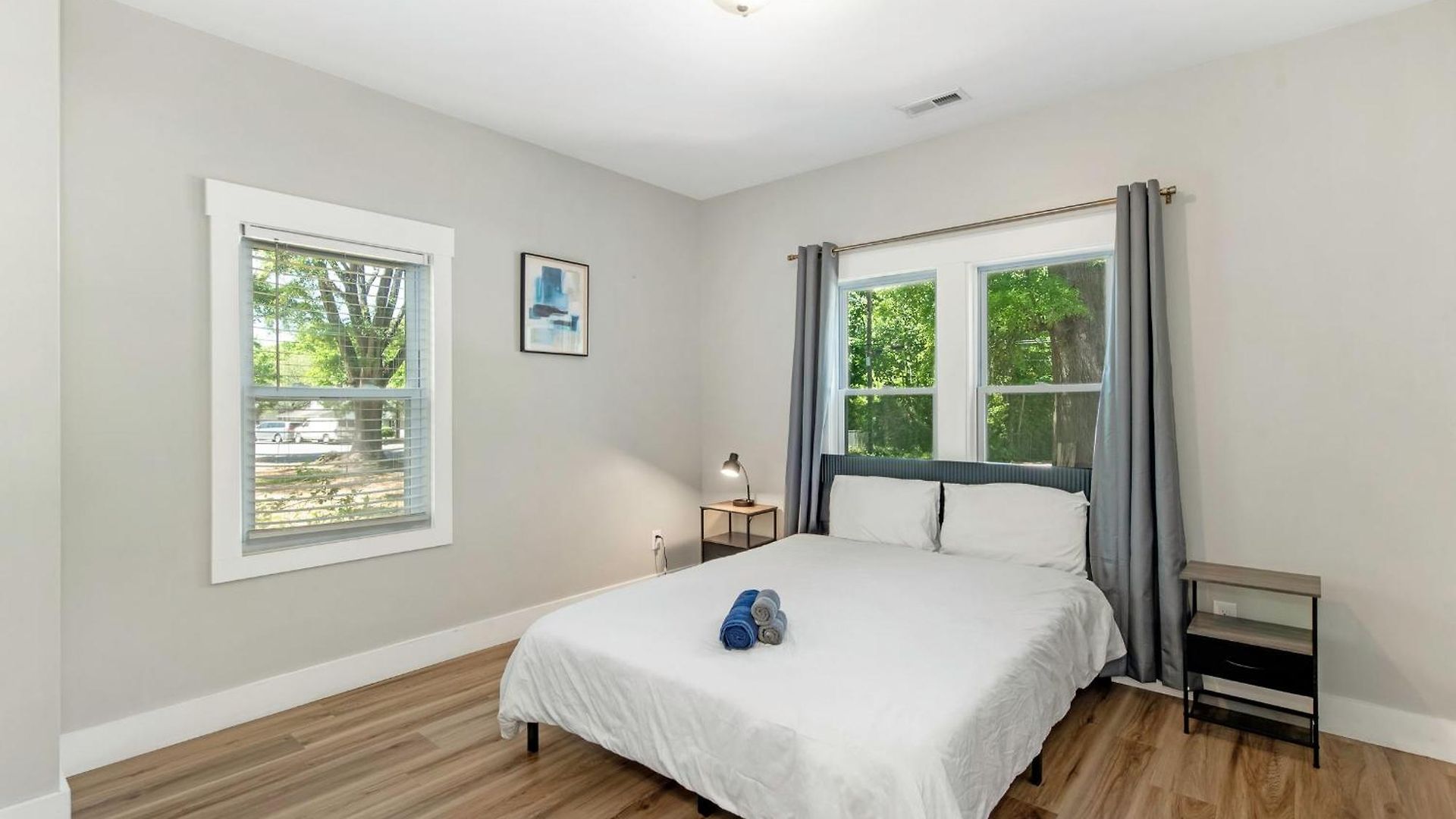 Holiday home 4 Bedroom With Hot Tub, Corn Hole, & Smart Tv! Minutes To Uptown, Airport, Dining And Entertainment - Charlotte