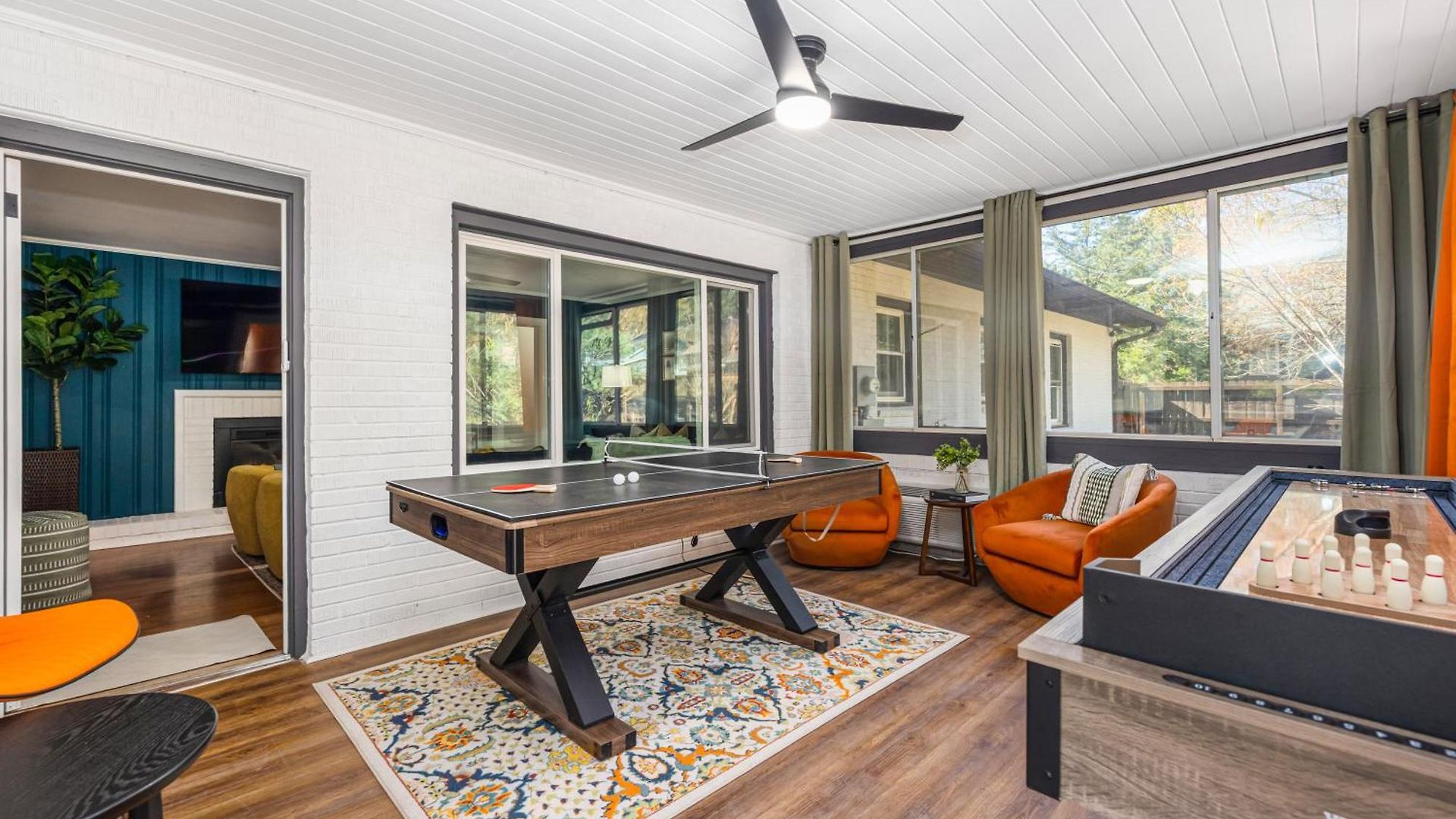 Pool Oasis With Hot Tub, Pickleball Court And Games Near Uptown Holiday home