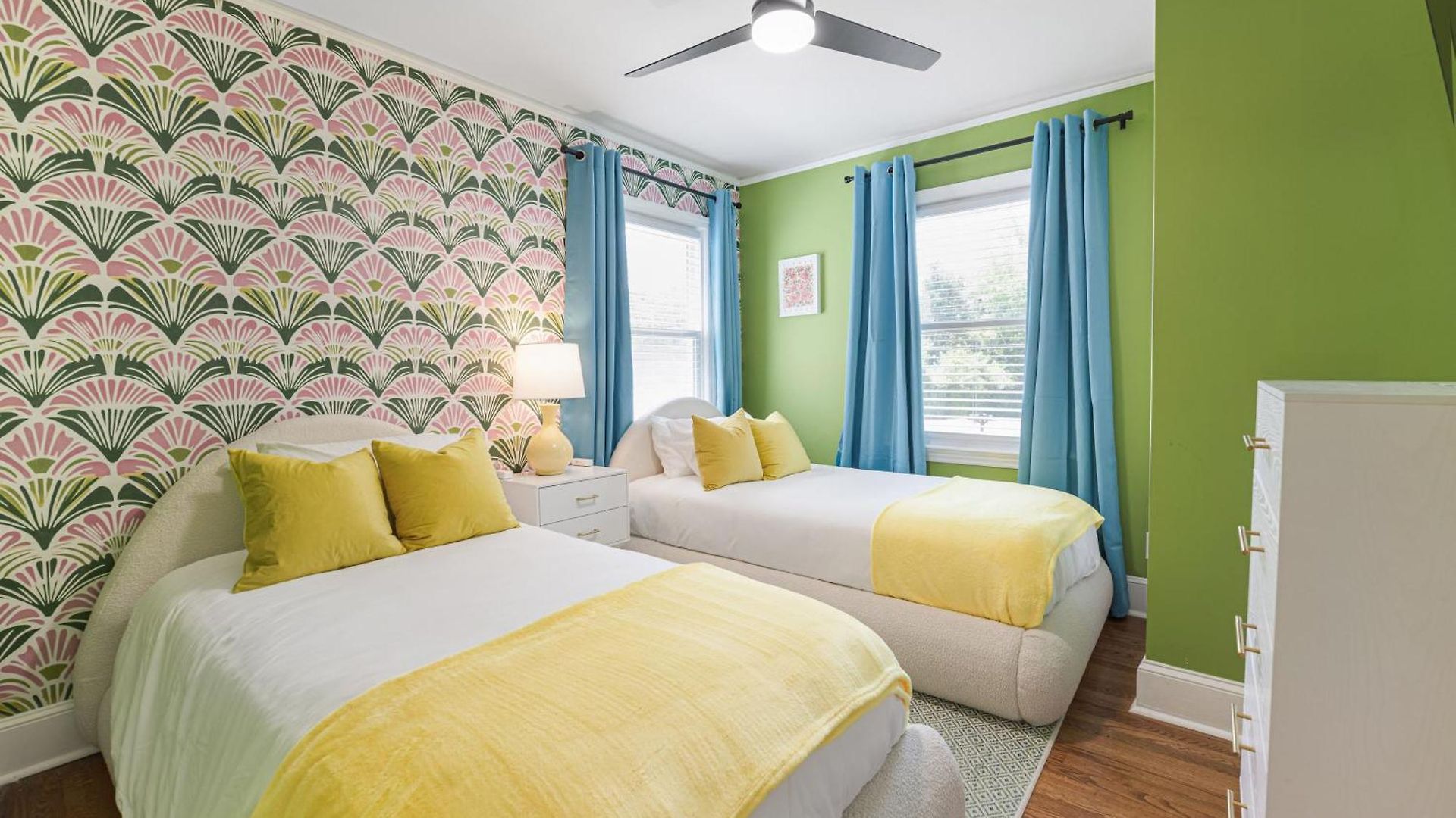 Holiday home Pool Oasis With Hot Tub, Pickleball Court And Games Near Uptown Charlotte