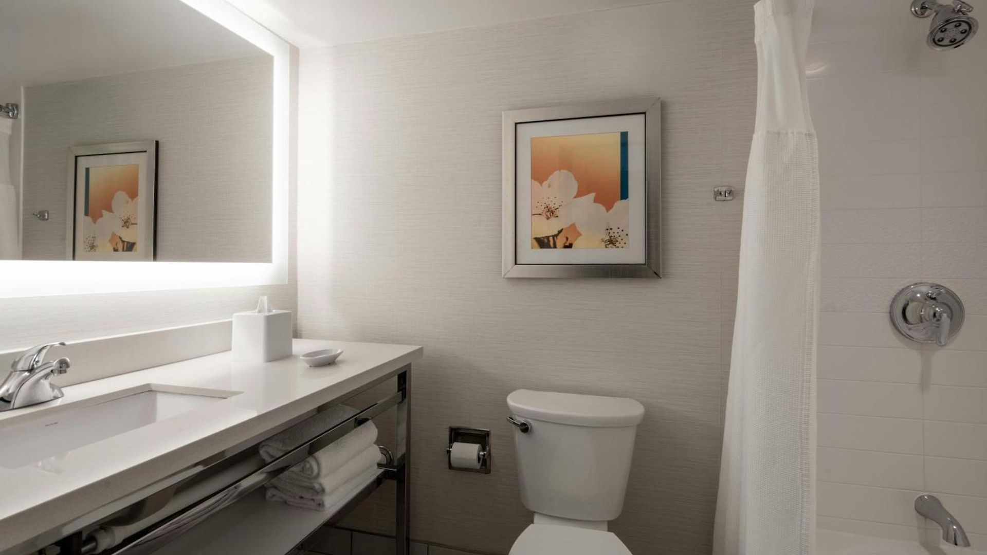 Fairfield & By Marriott Uptown 3*