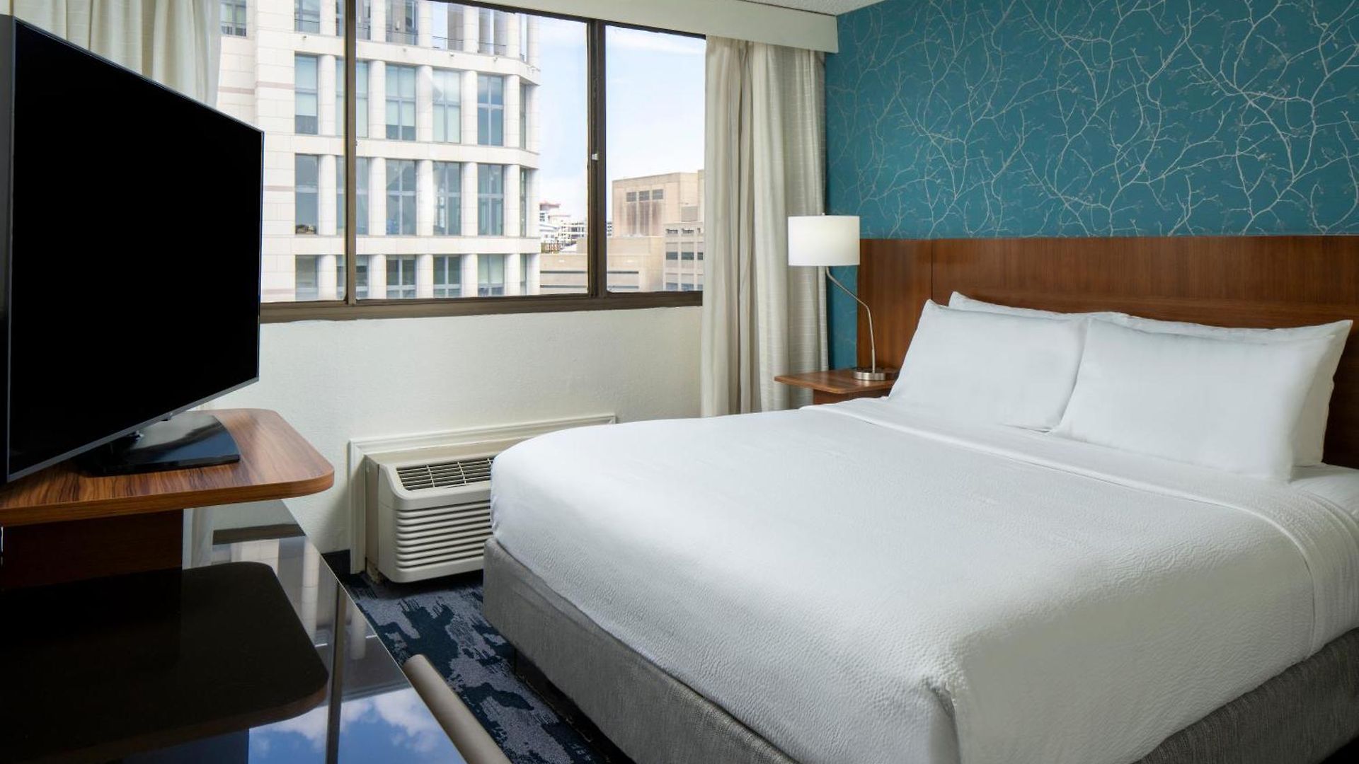 Fairfield & By Marriott Uptown Hotel Charlotte
