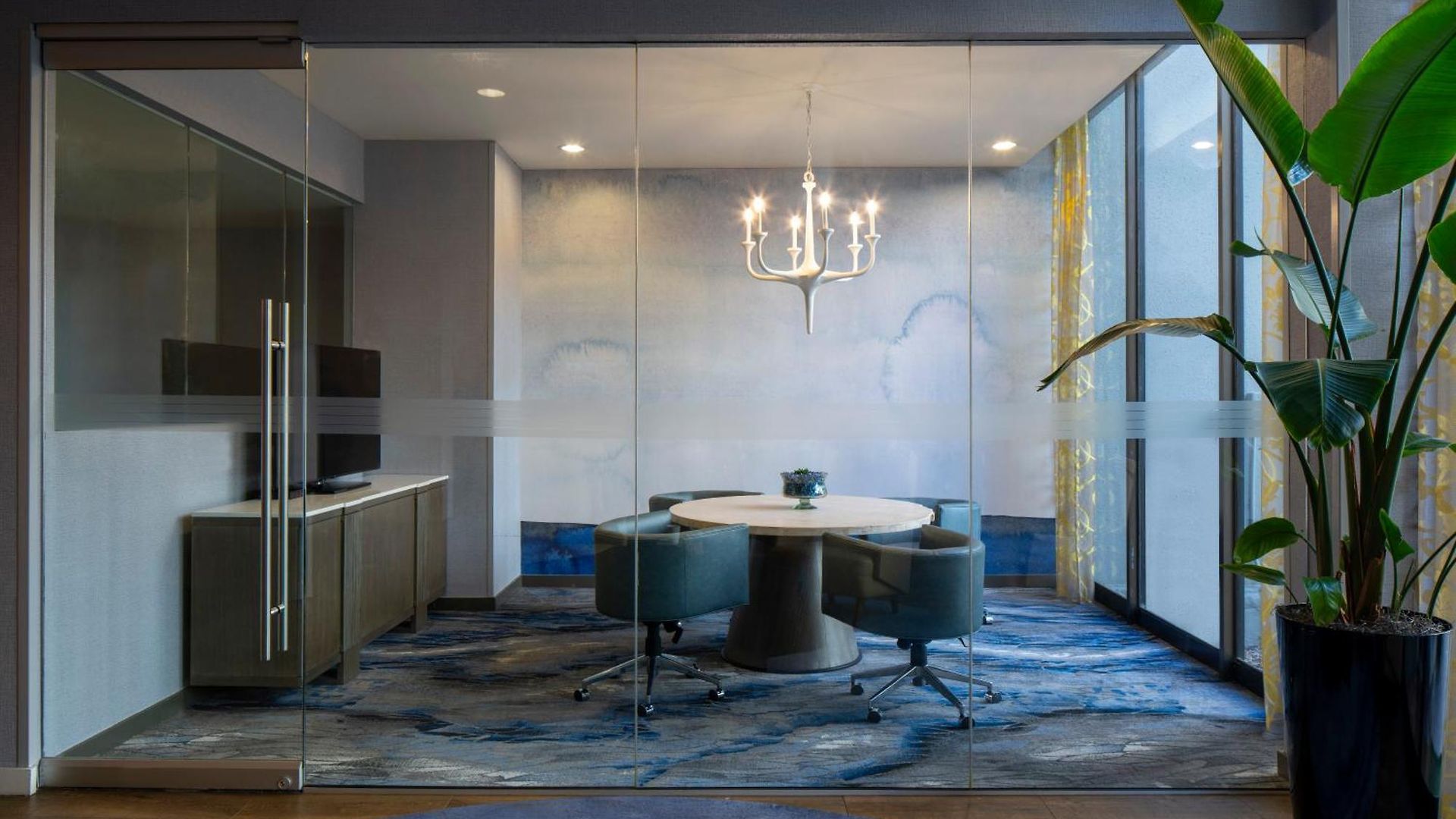 Fairfield & By Marriott Uptown Hotel Charlotte