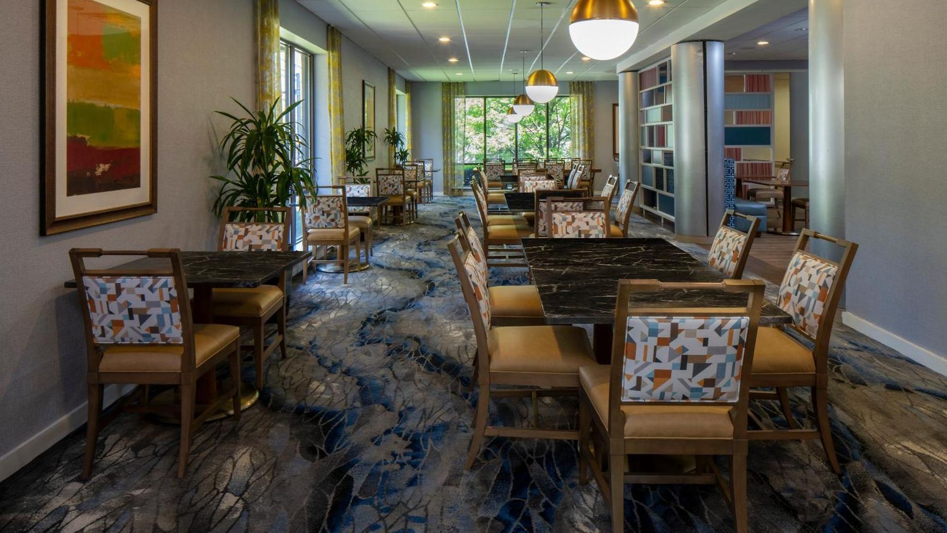 Fairfield & By Marriott Uptown 3*