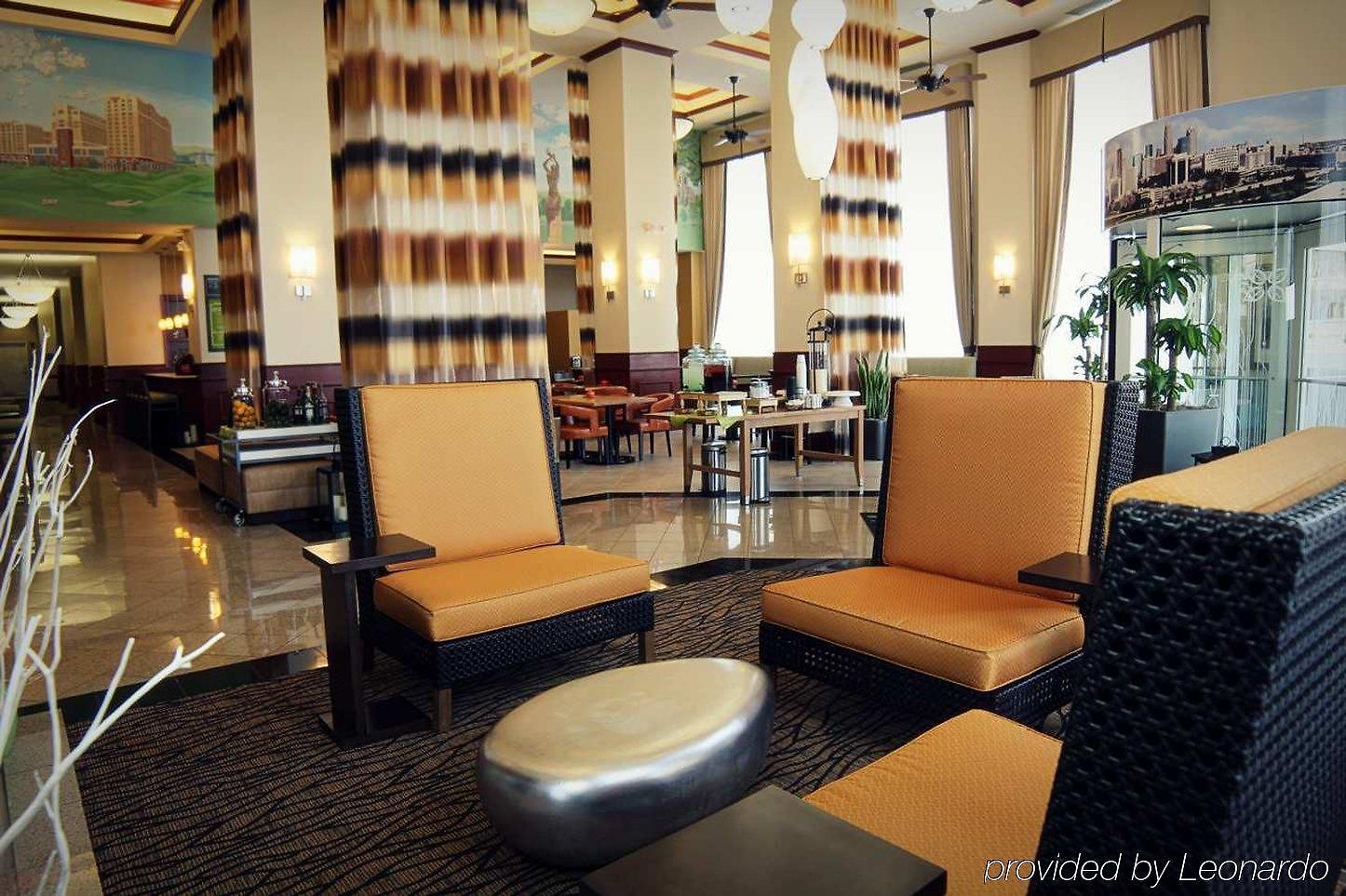 Hilton Garden Uptown Hotel
