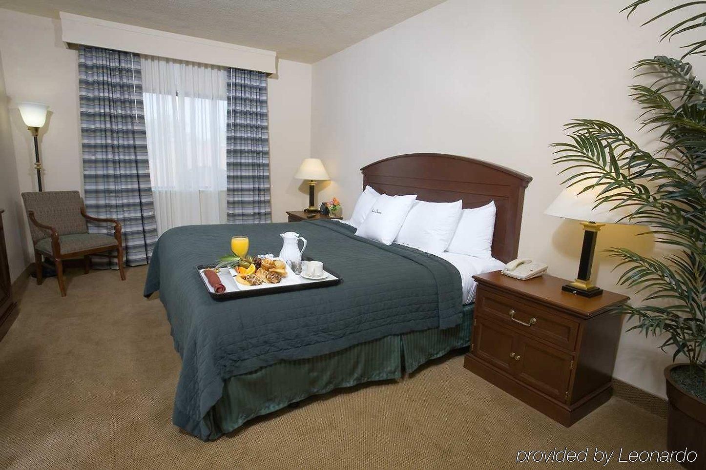 Doubletree By Hilton Charlotte/southpark 3* Charlotte