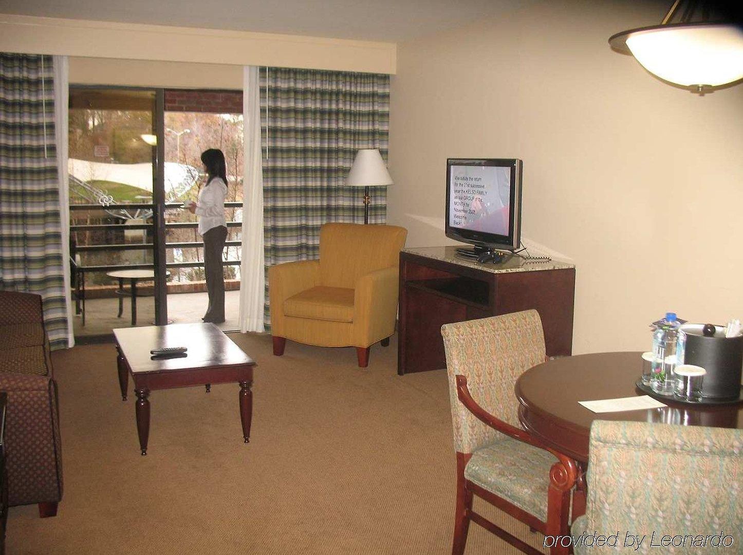 Doubletree By Hilton Charlotte/southpark