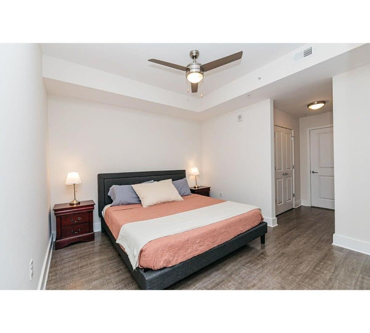 Uptown 2br Furnished *
