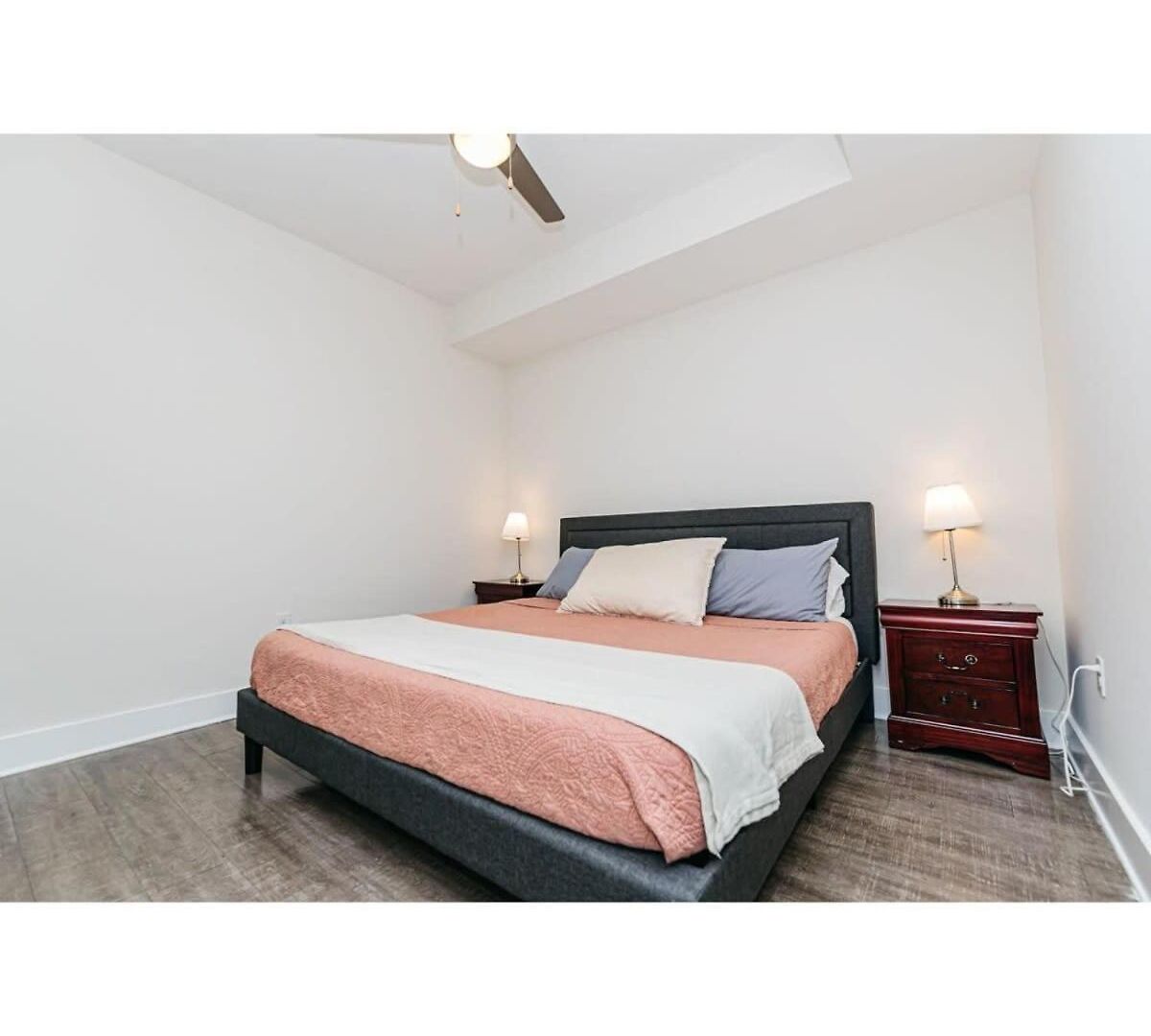 2br Uptown Furnished Apts Apartment