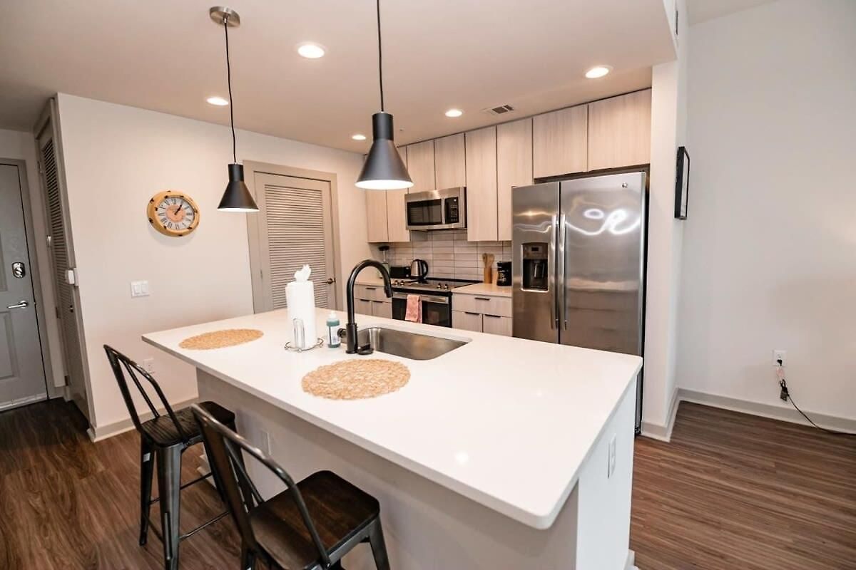 Apartment Uptown Furnished Near Boa Stadium Apts *
