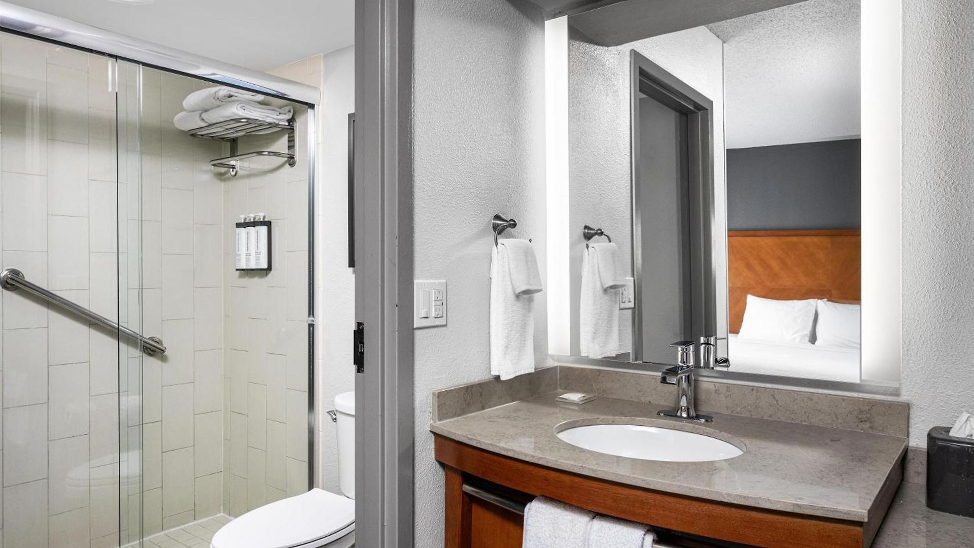 Hyatt Place Airport/lake Pointe Hotel Charlotte