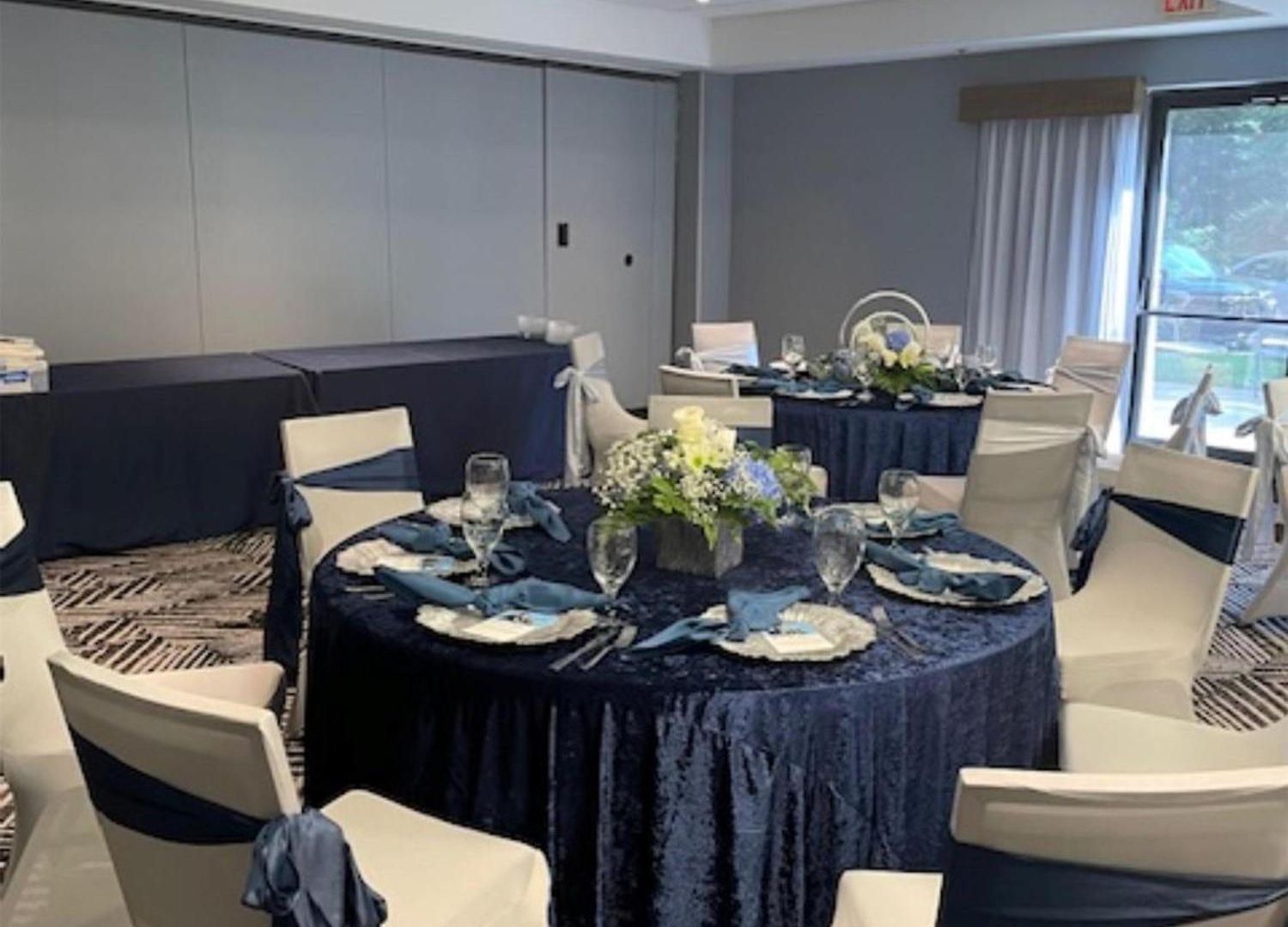 Hyatt Place Airport/lake Pointe Hotel