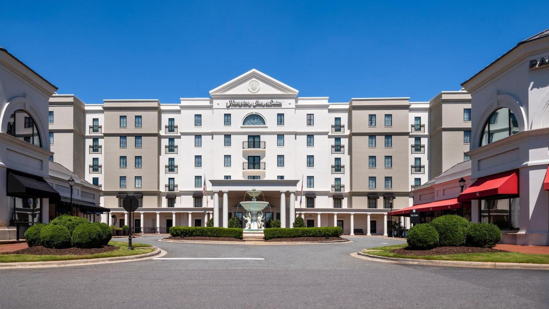 Hampton & South Park At Phillips Place Hotel 3*