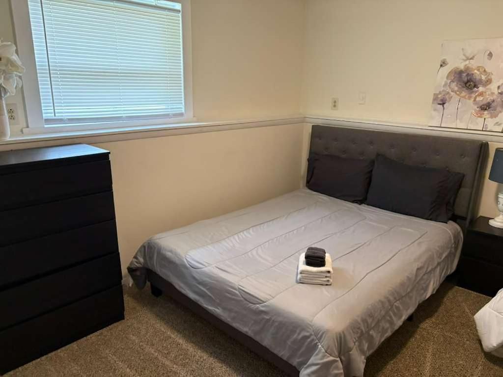 Spacious 4br - 10 Min To Uptown - Yard - Pets Ok Charlotte