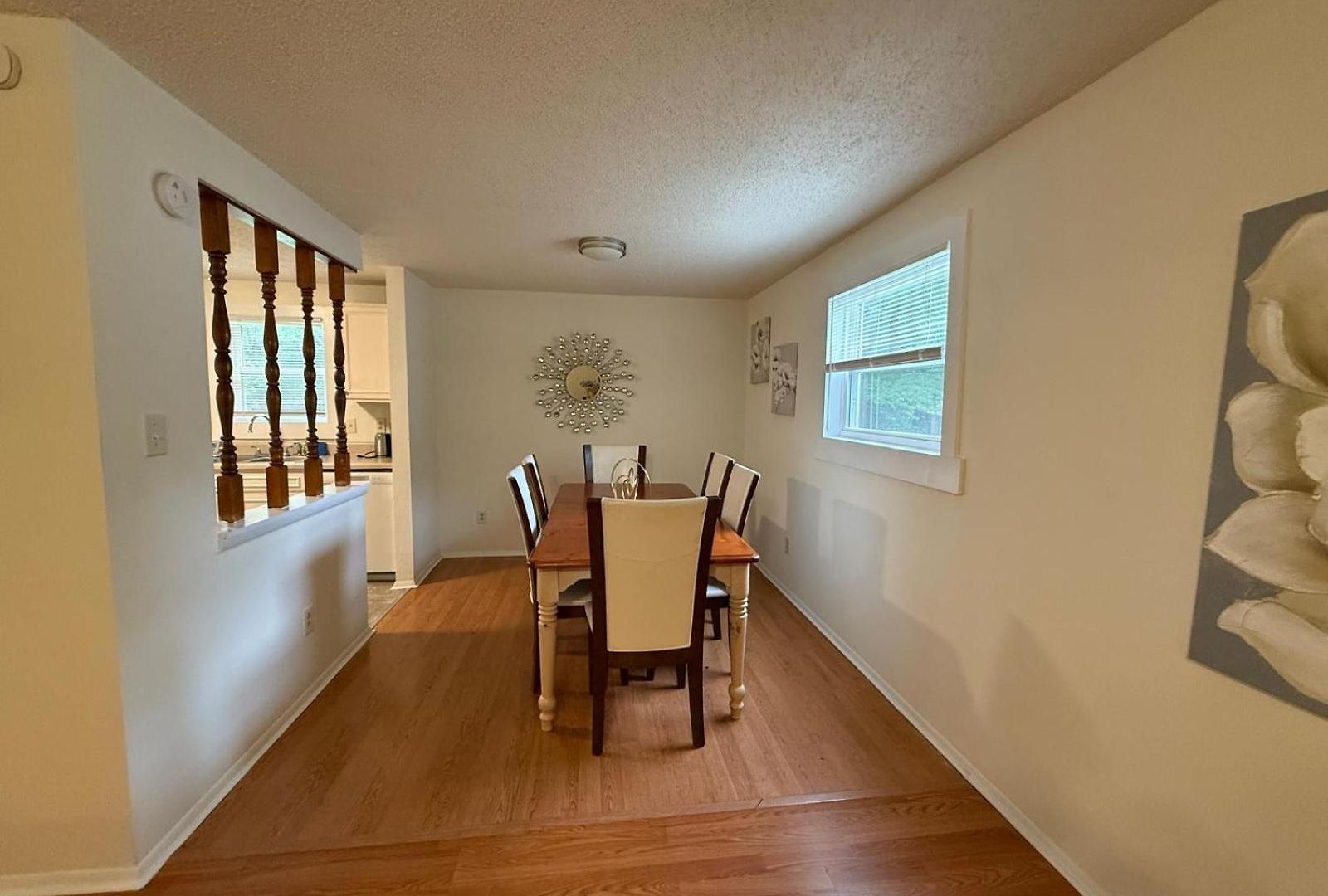 Spacious 4br - 10 Min To Uptown - Yard - Pets Ok Holiday home