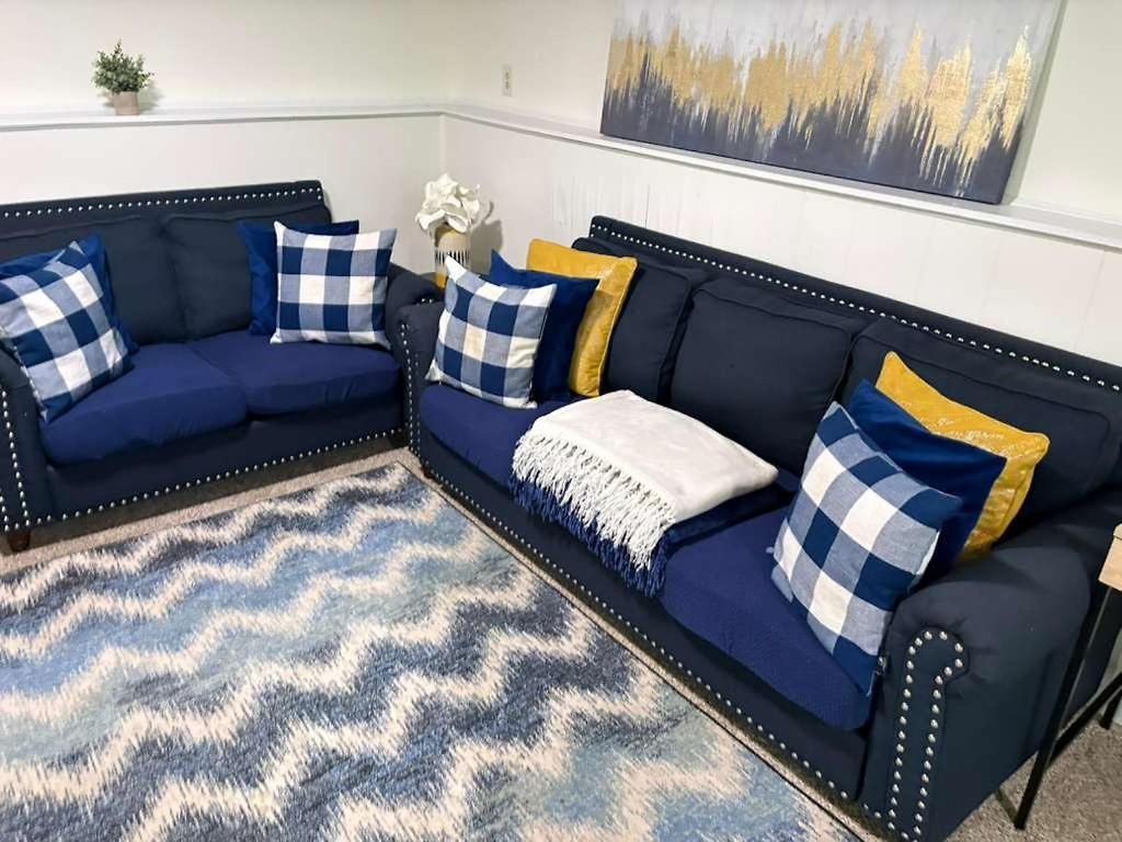 Spacious 4br - 10 Min To Uptown - Yard - Pets Ok Charlotte