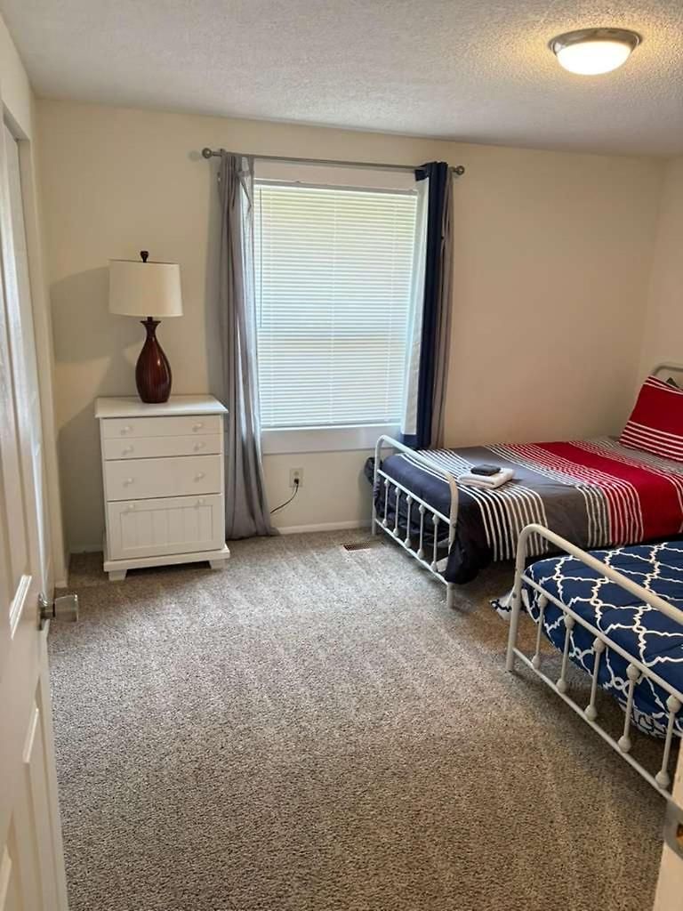 Holiday home Spacious 4br - 10 Min To Uptown - Yard - Pets Ok Charlotte