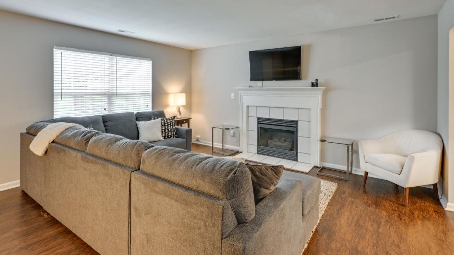 Near Uncc! Family Retreat W/ Deck Holiday home *