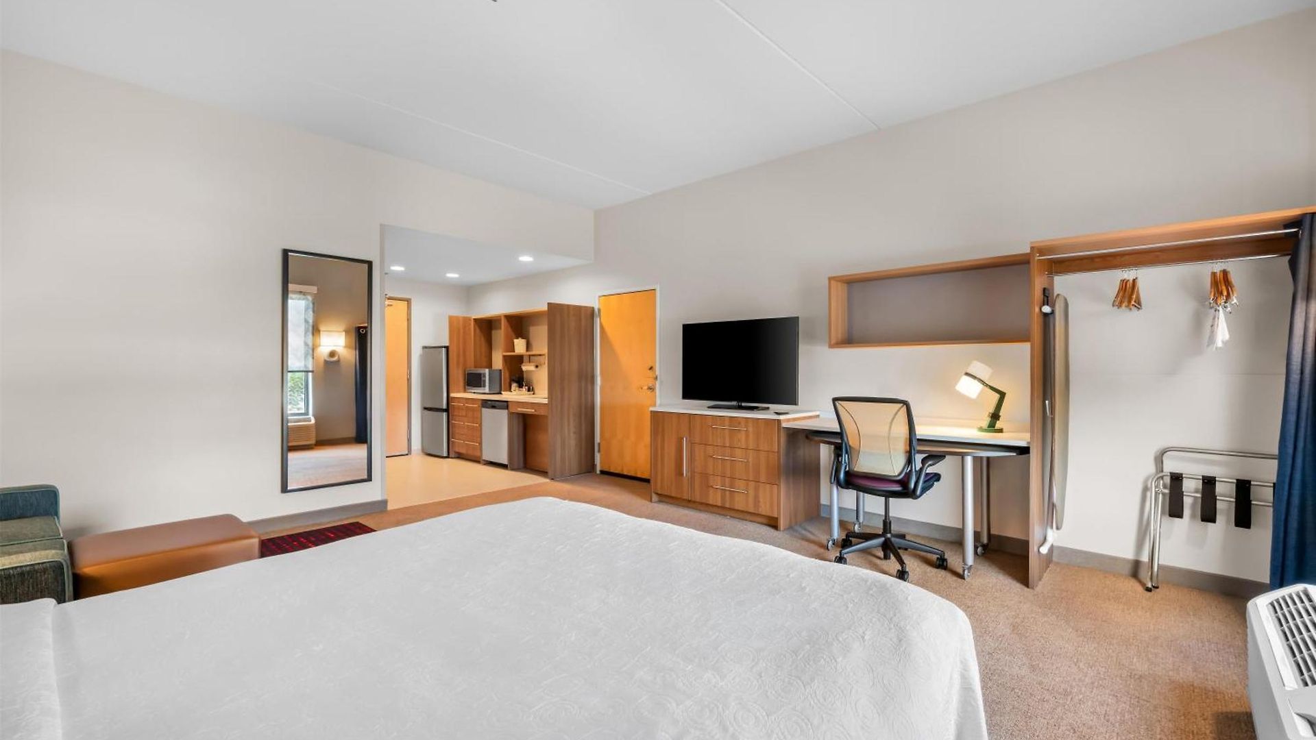 Home2 By Hilton Airport Hotel Charlotte