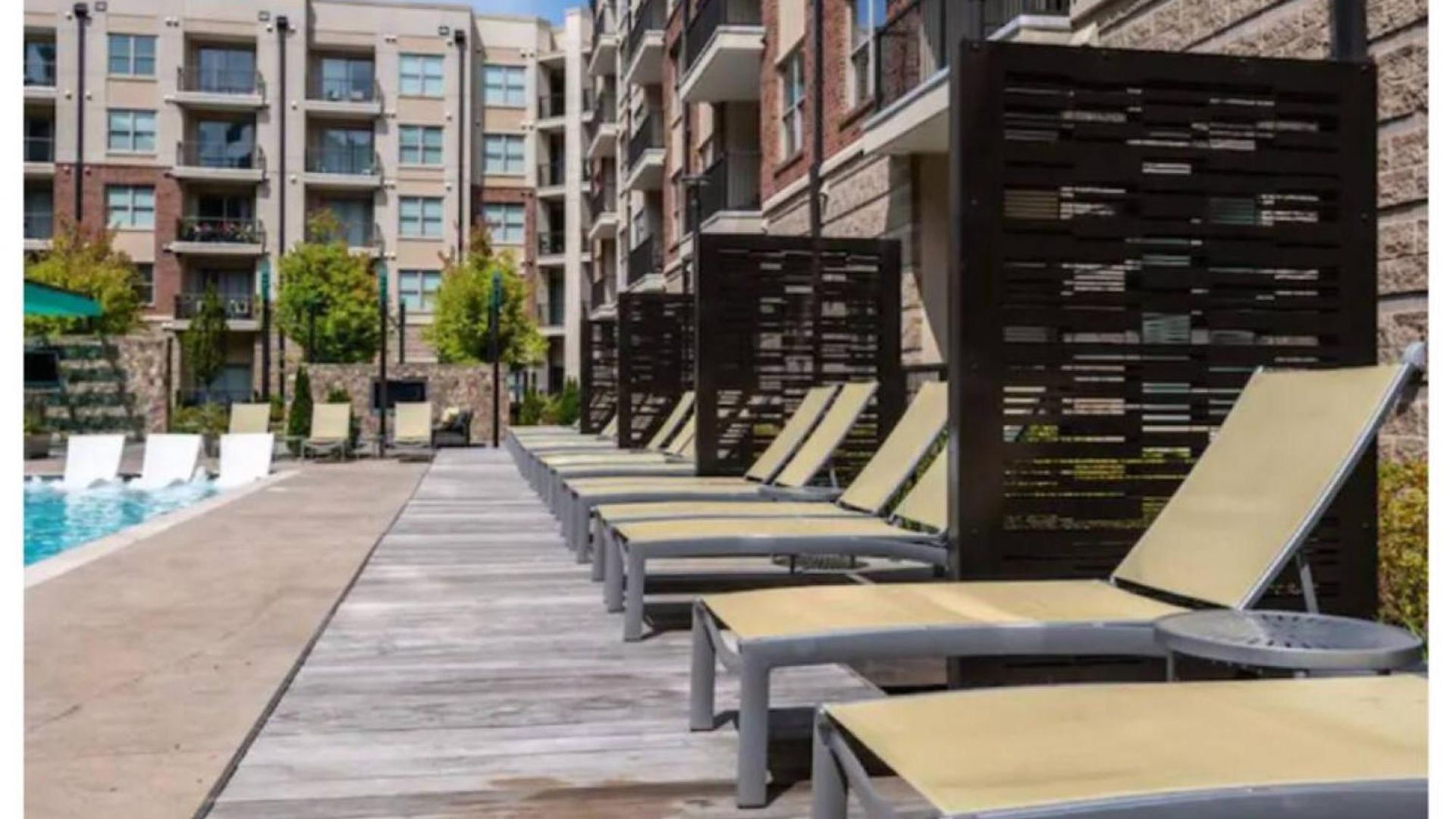 Apartment League Flats Uptown At West Trade Street