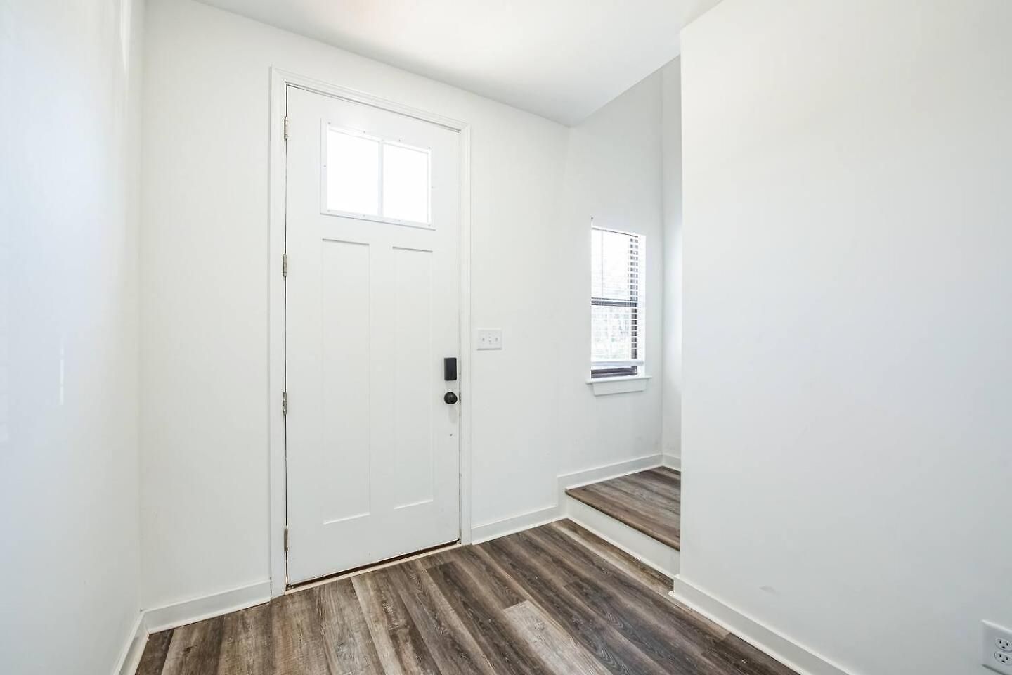 Pet Friendly 3br House In
