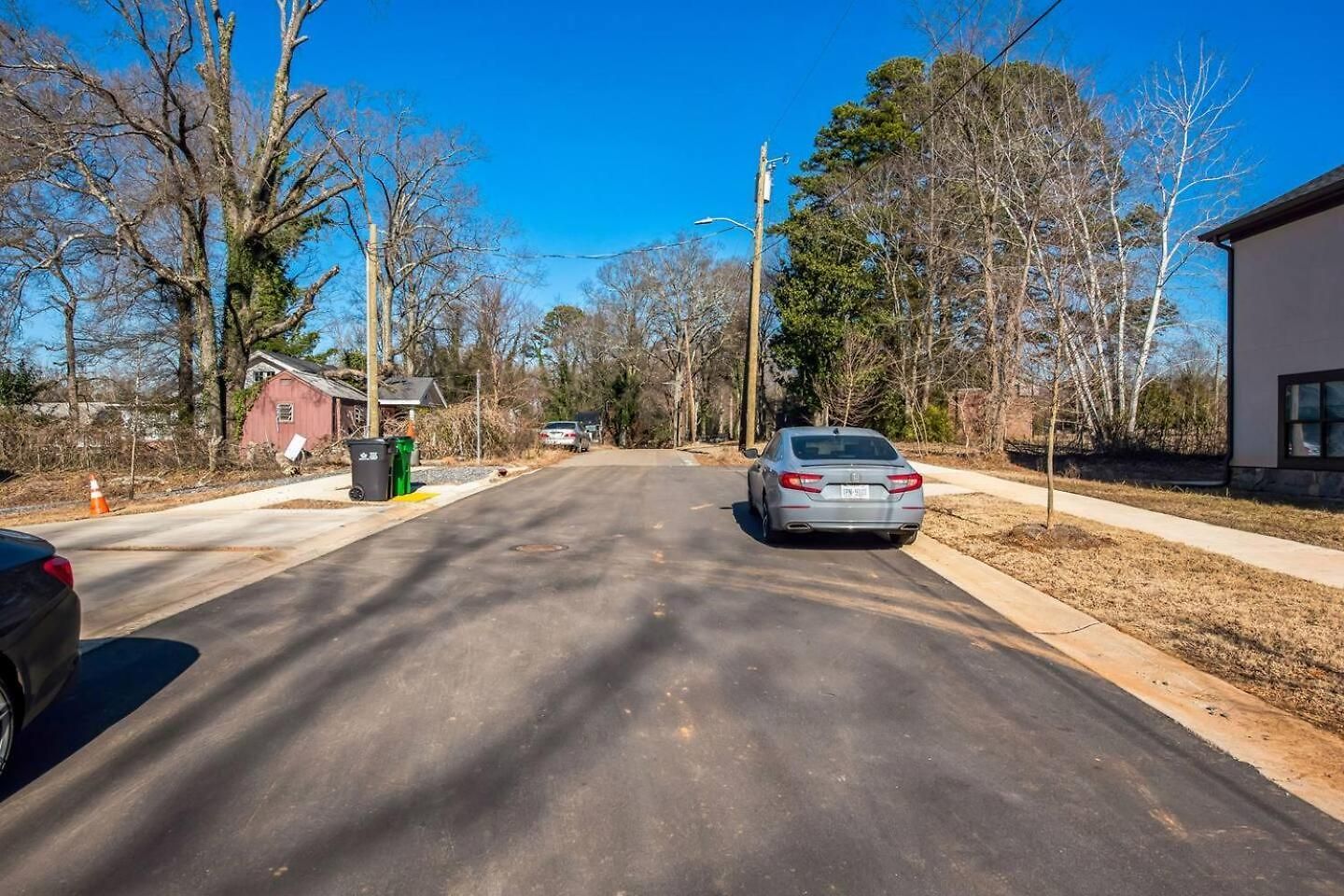 Pet Friendly 3br House In * Charlotte