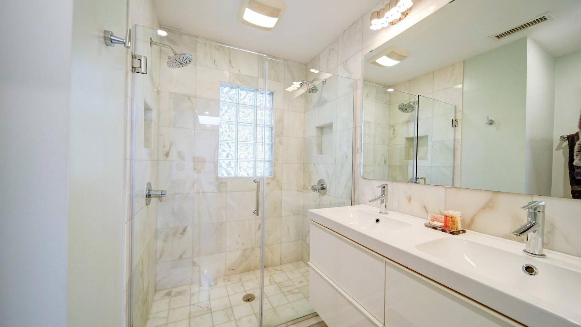Stylish 1br In Myers Park