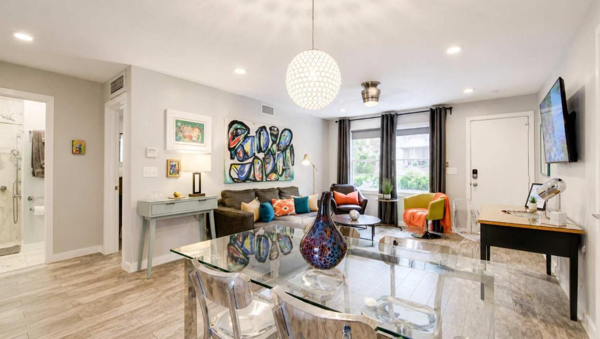 Holiday home Comfortable And Stylish Near Myers Park