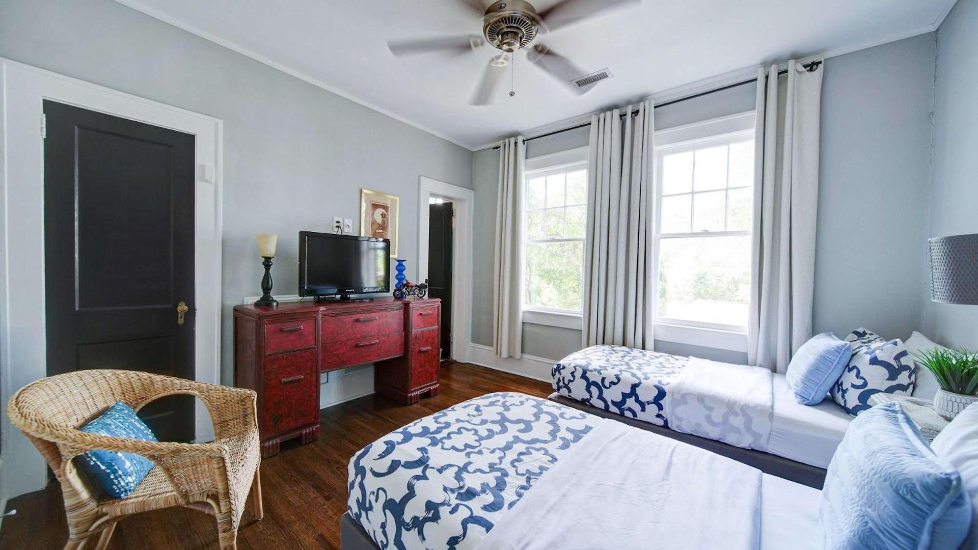 Contemporary Gem In The Heart Of Myers Park Charlotte