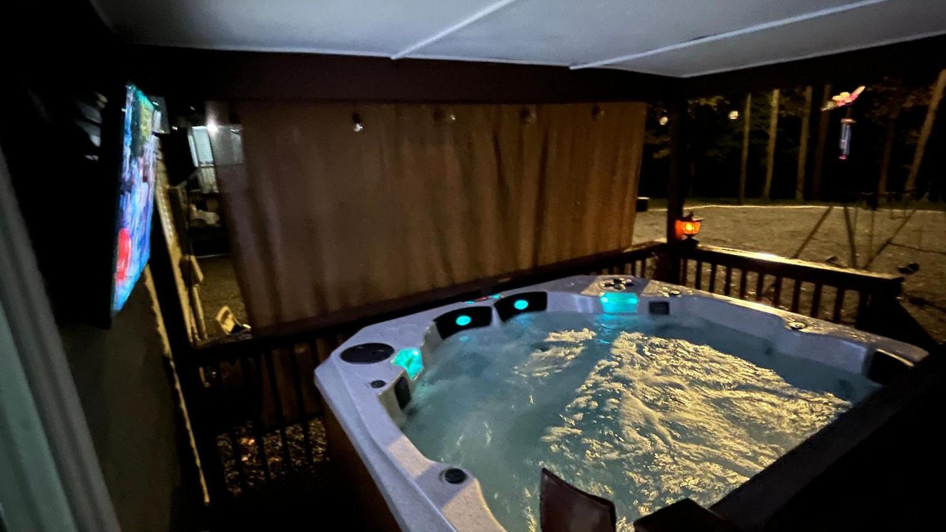 Family House With Jacuzzi