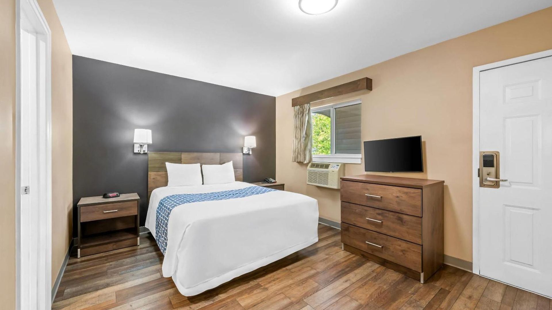 Suburban - Ballantyne 3* Charlotte