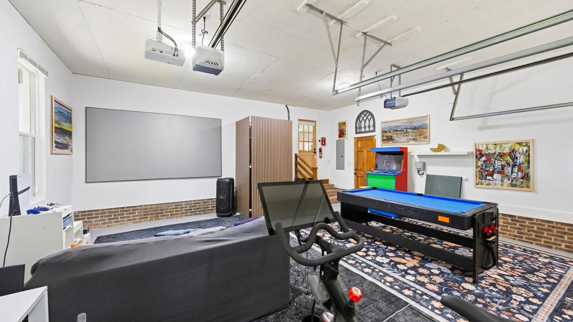 Bedrooms With Private Bath - 12min From Uptown Guest house Charlotte