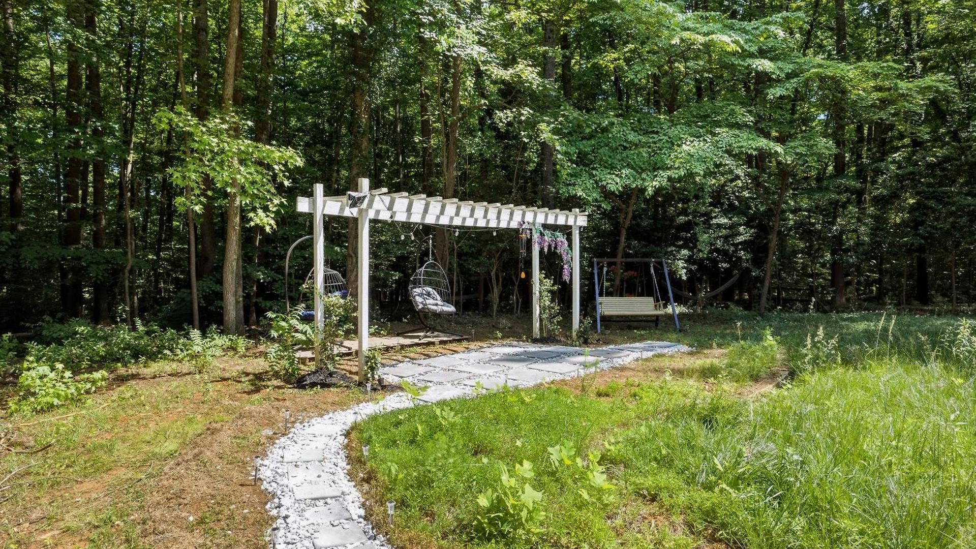 Bedrooms With Private Bath - 12min From Uptown Guest house